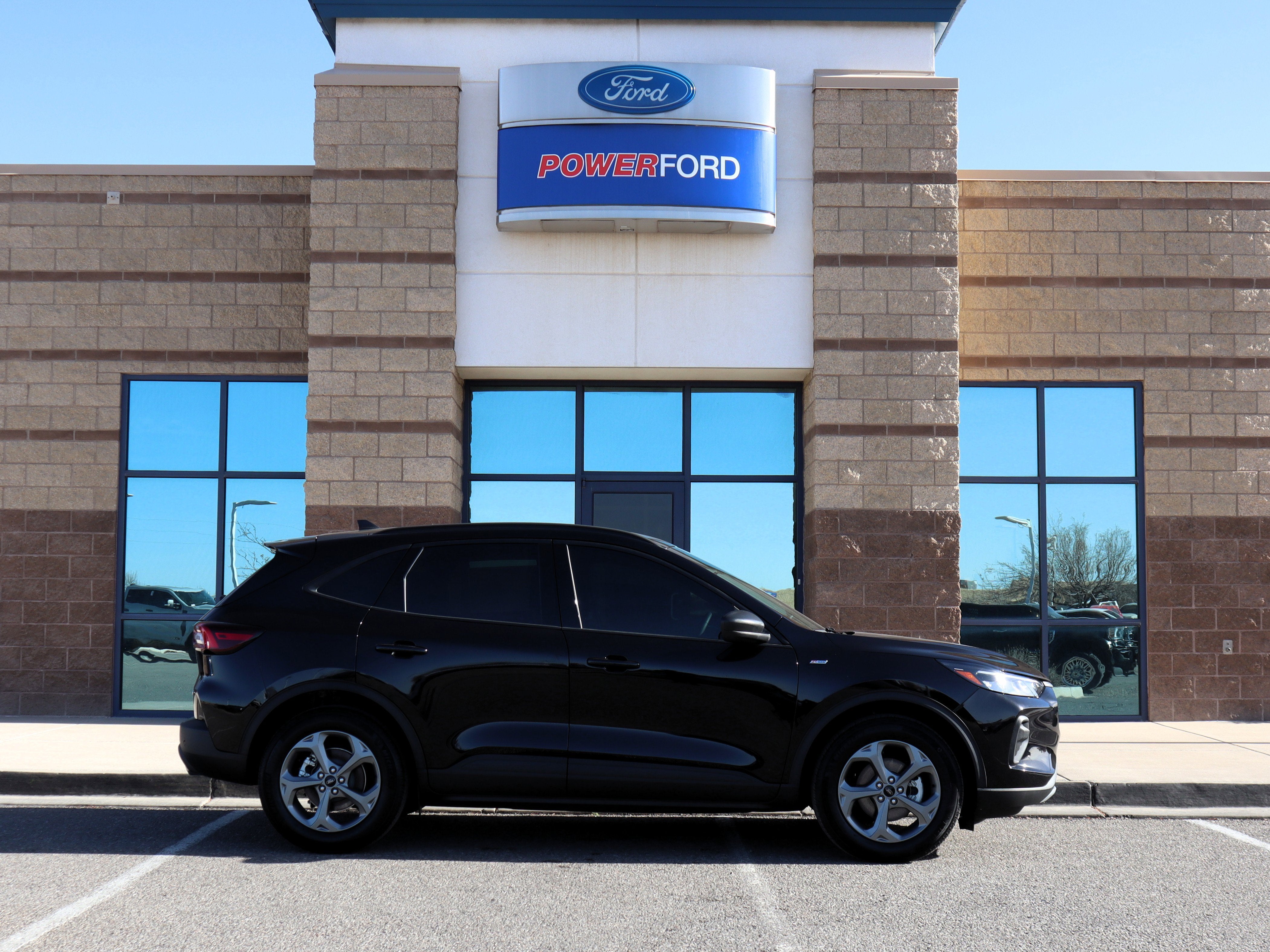 2025 Ford Escape Hybrid ST-Line