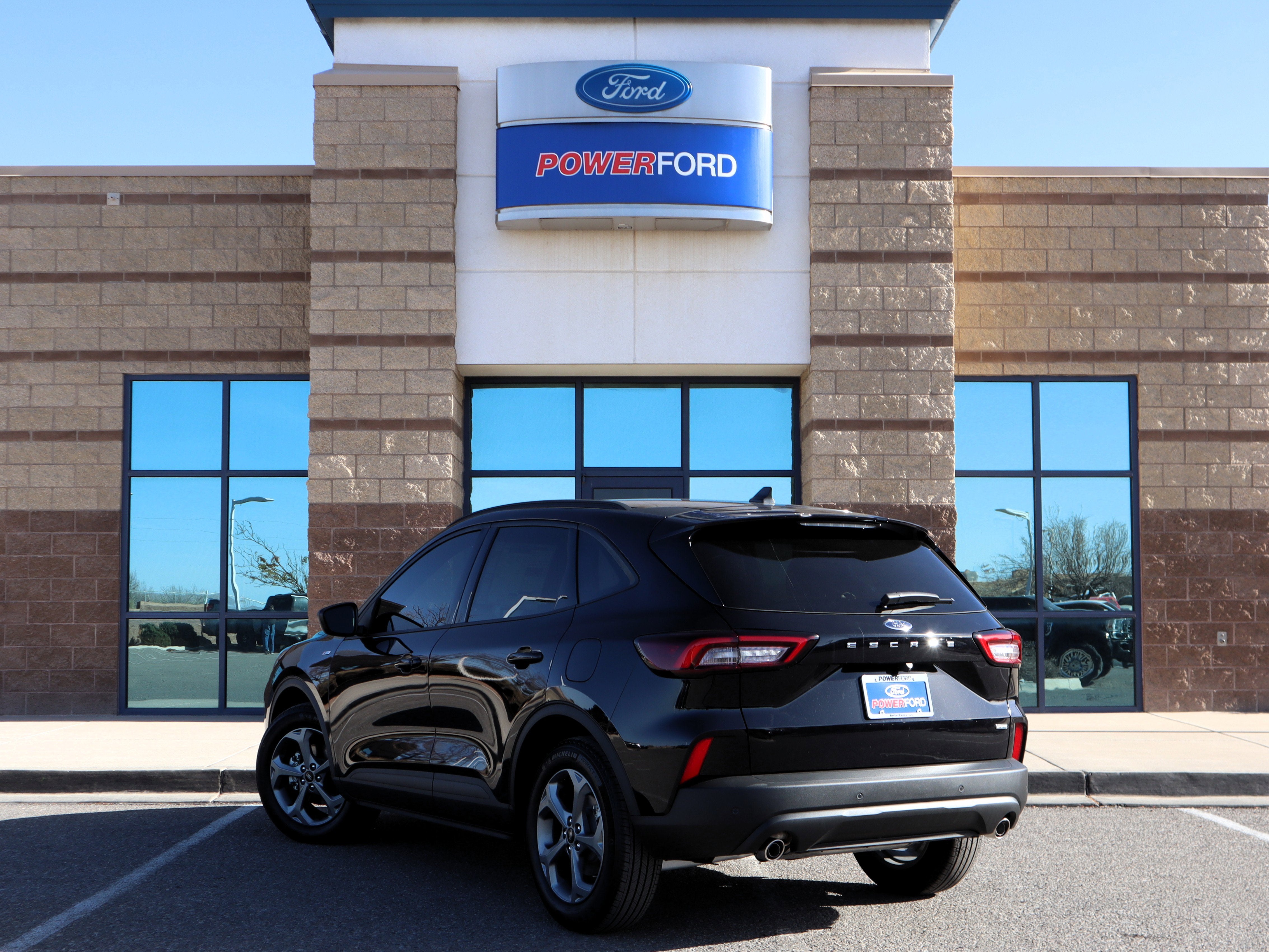 2025 Ford Escape Hybrid ST-Line