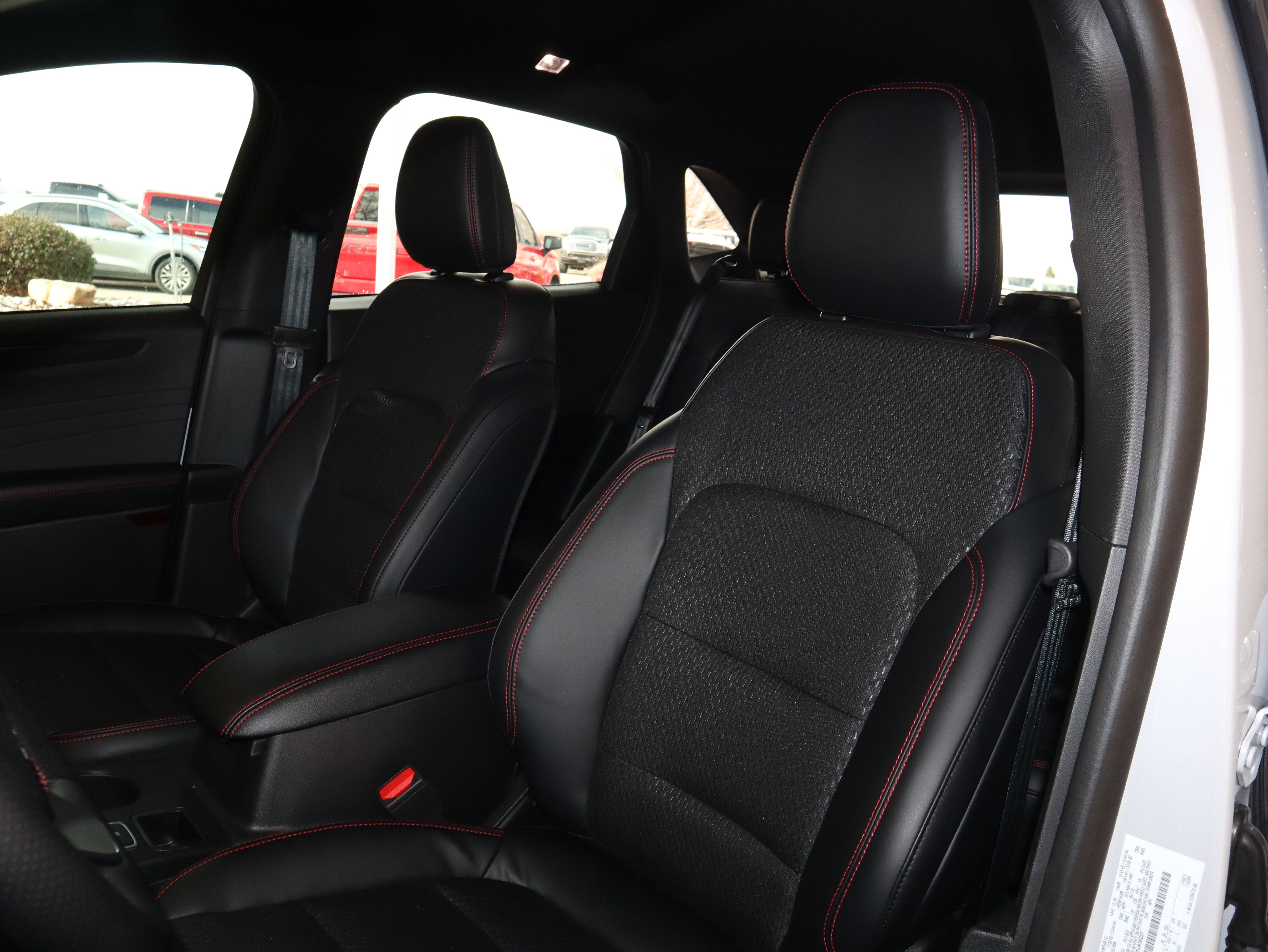 2026 Ford Escape Hybrid ST-Line Select