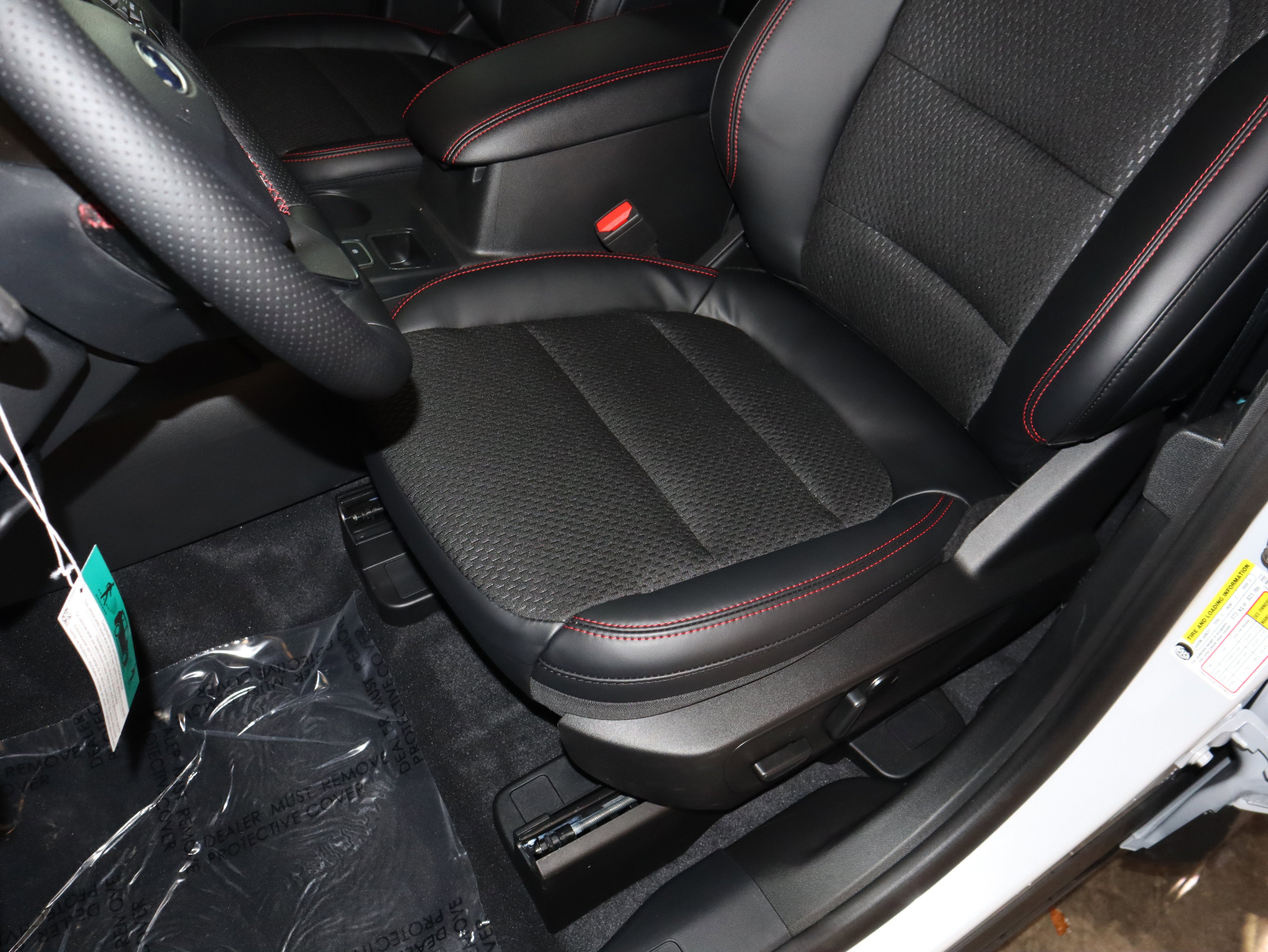 2026 Ford Escape Hybrid ST-Line Select