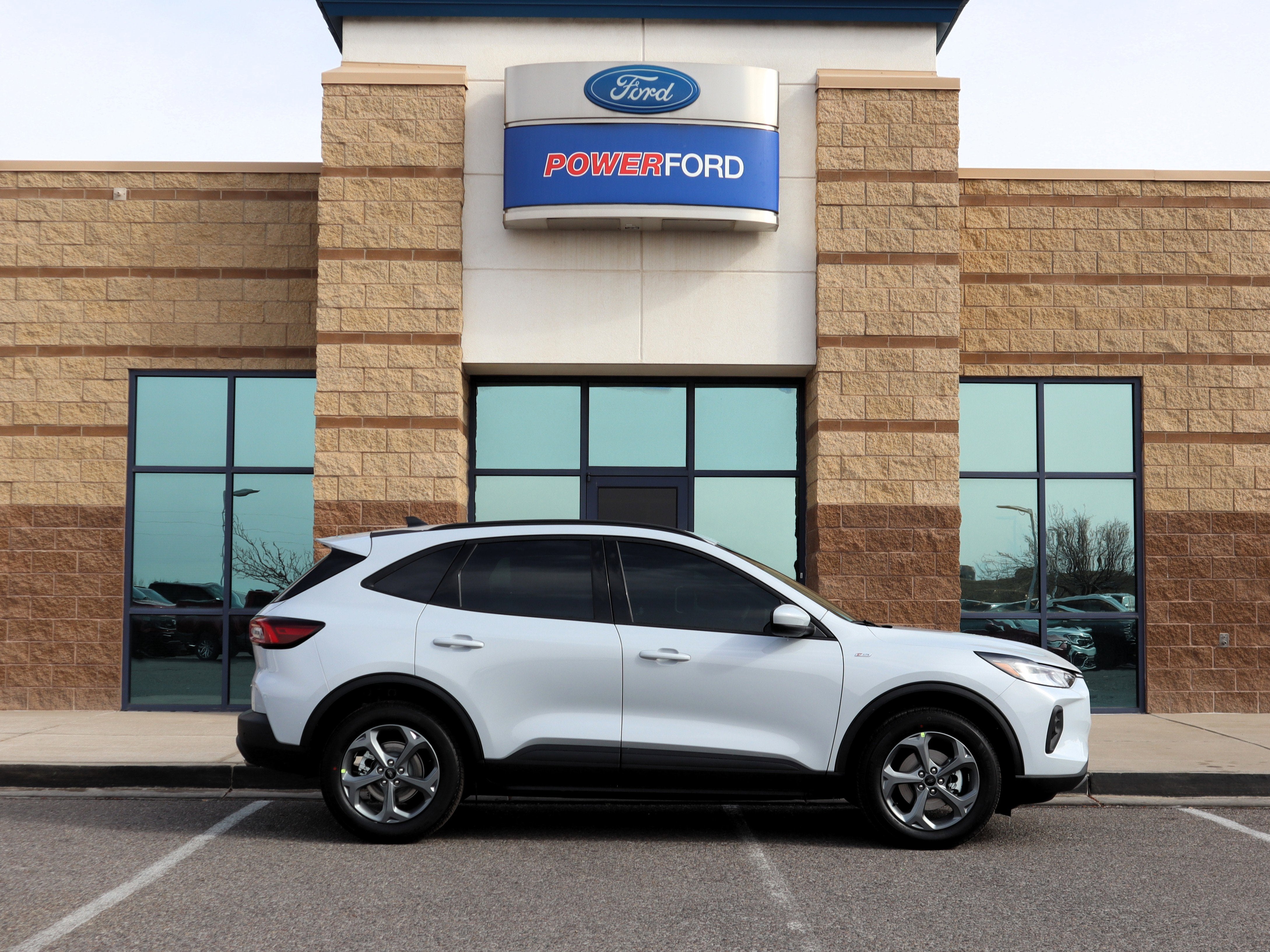2026 Ford Escape Hybrid ST-Line Select