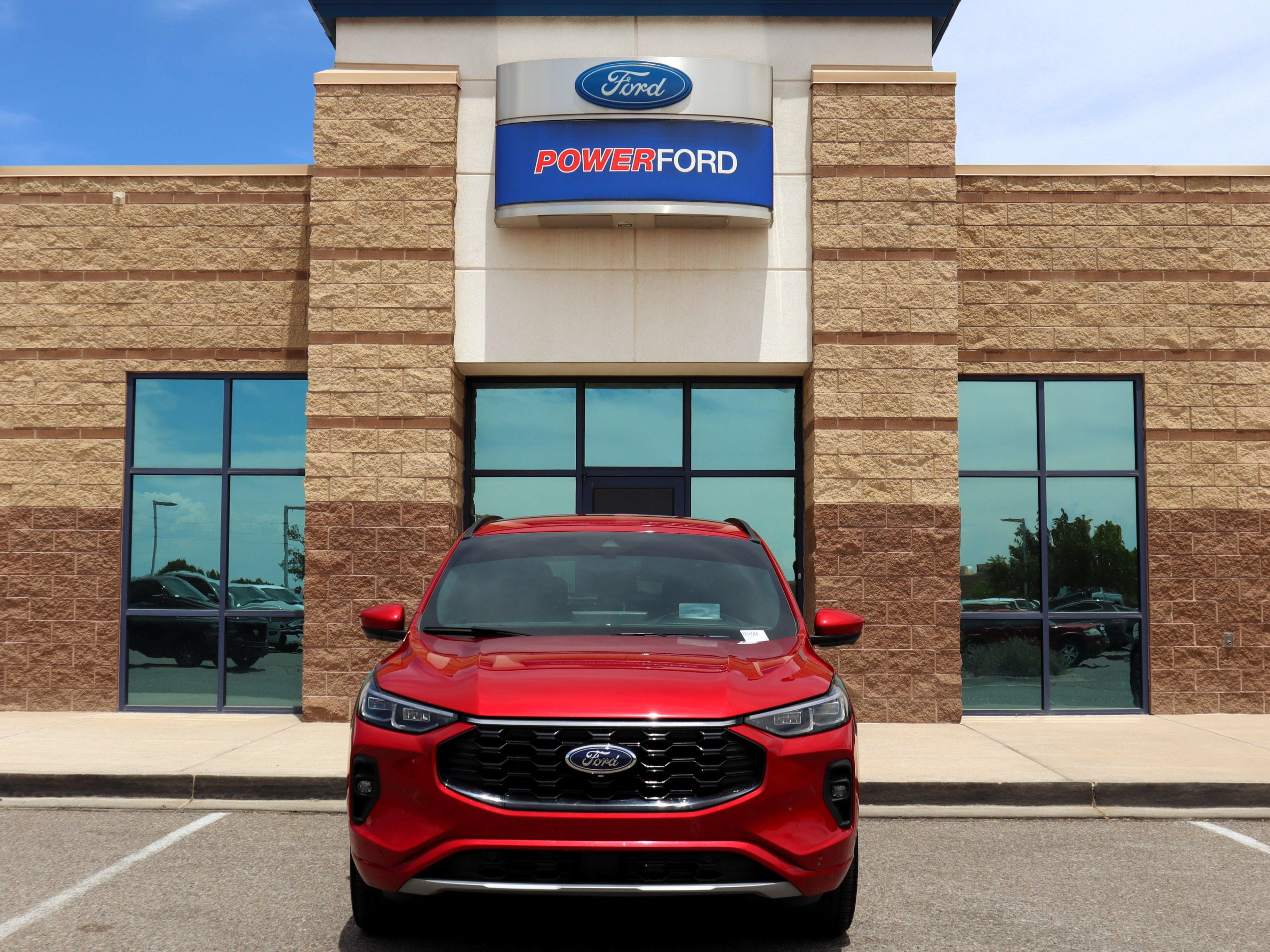 2025 Ford Escape ST-Line Elite