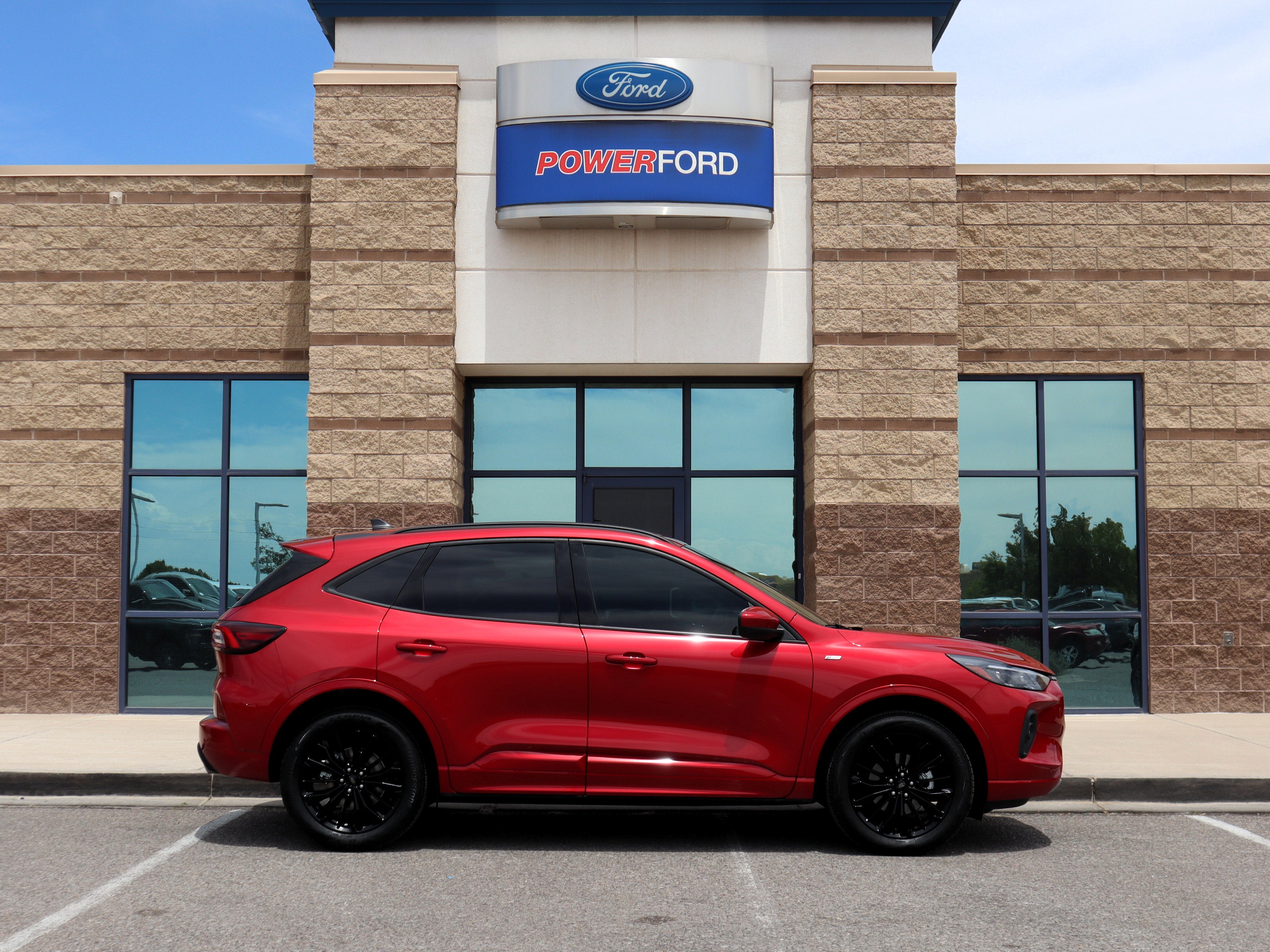 2025 Ford Escape ST-Line Elite
