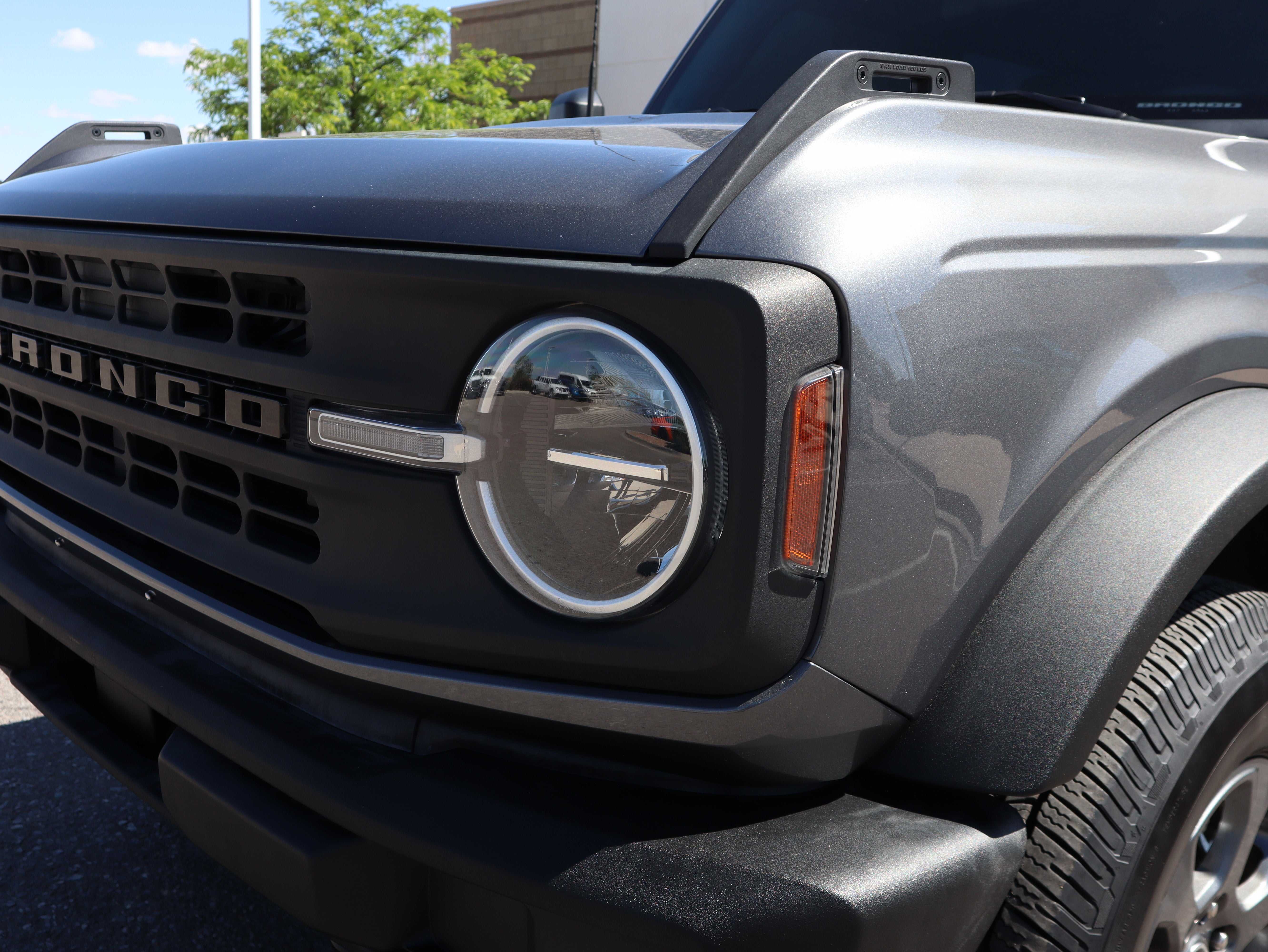 2021 Ford Bronco Base