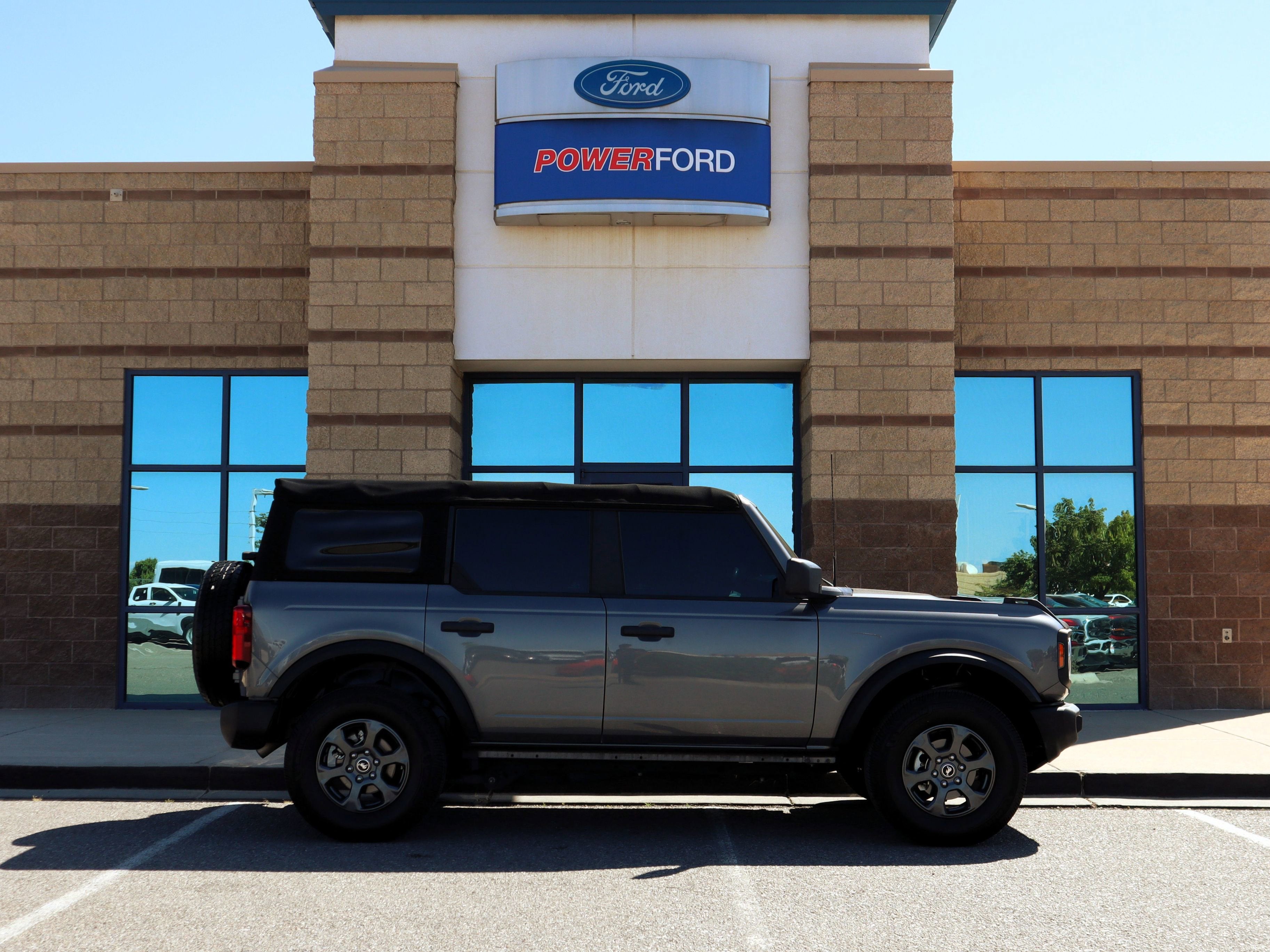 2021 Ford Bronco Base