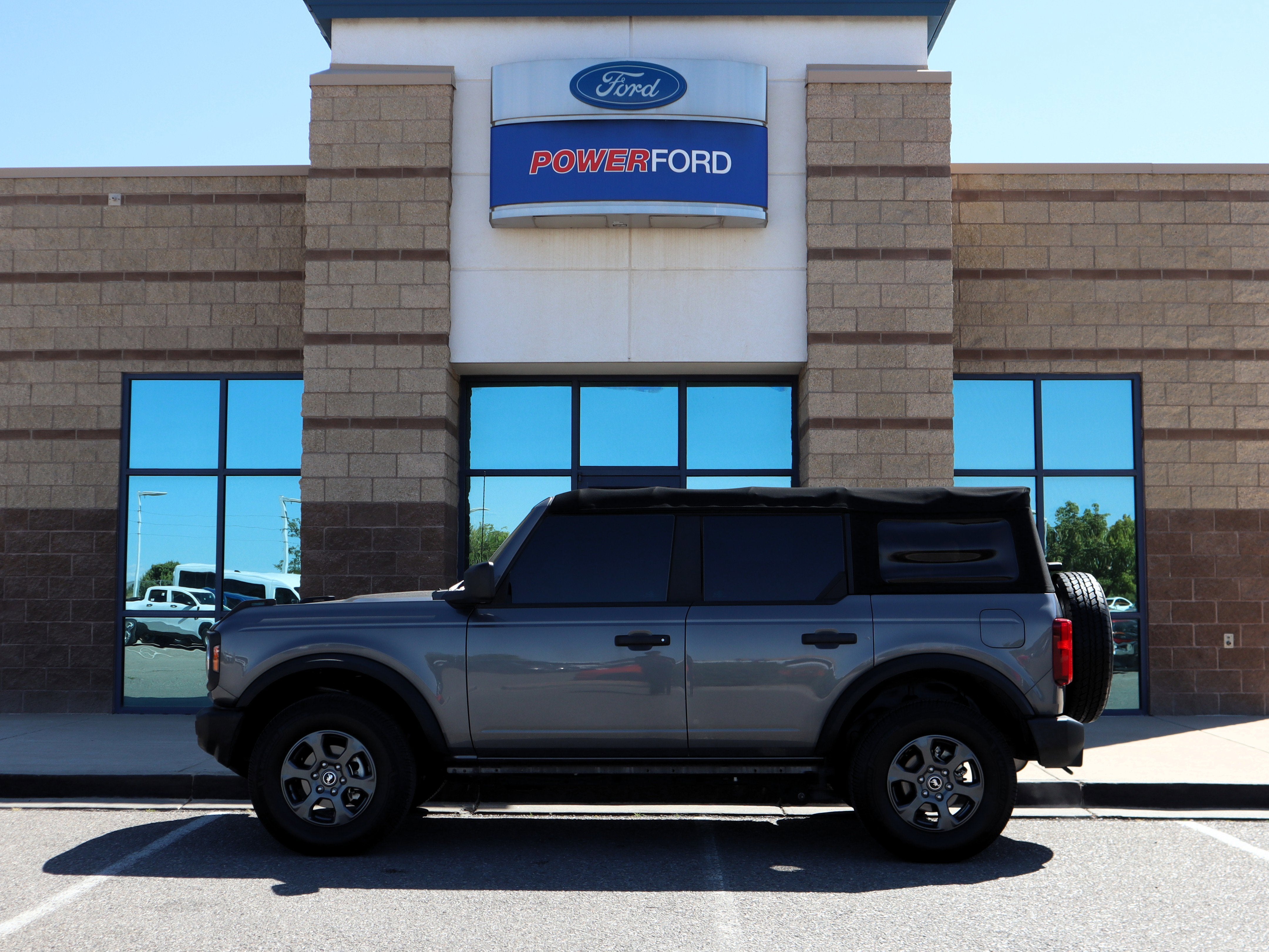2021 Ford Bronco Base
