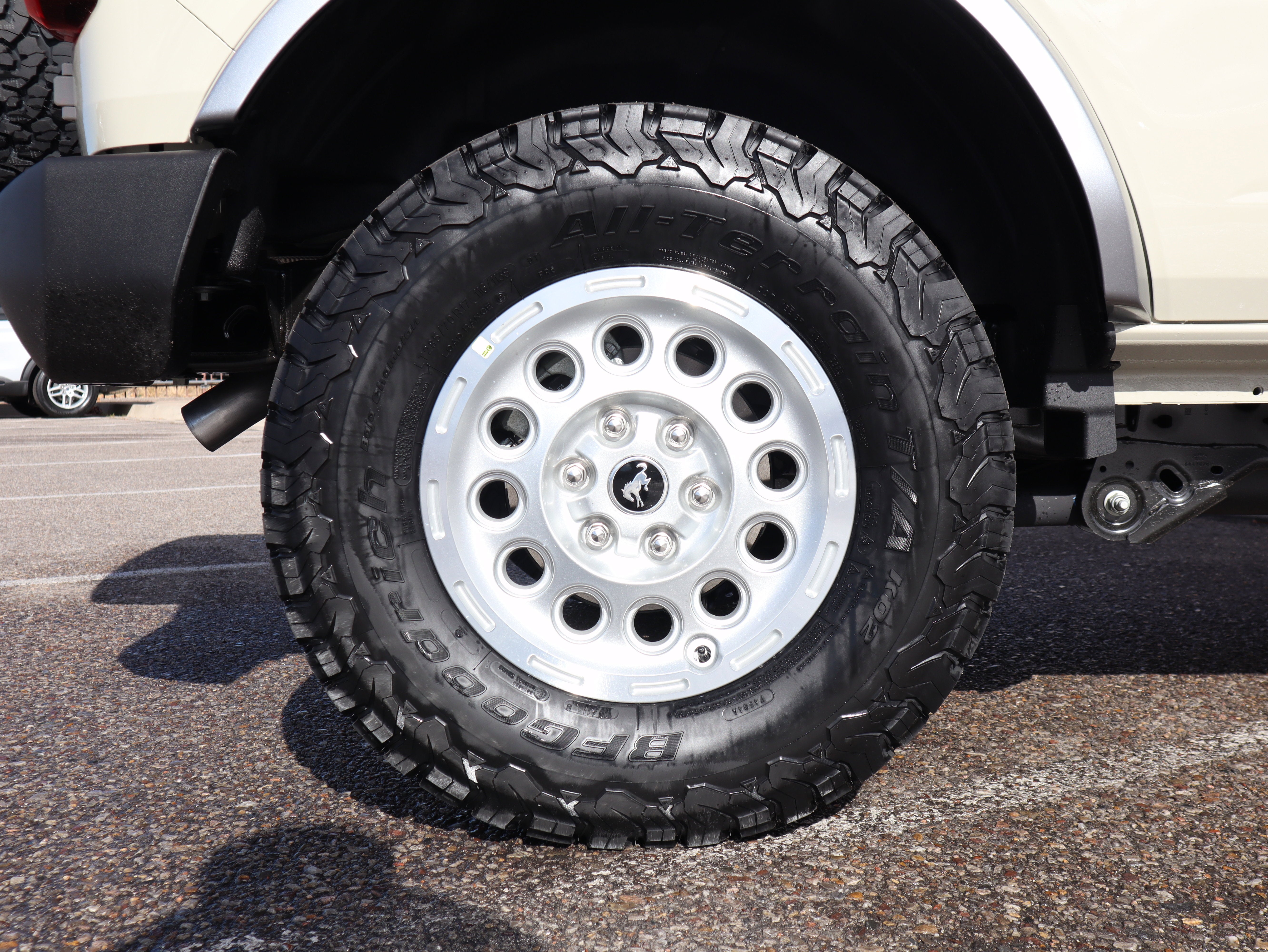 2025 Ford Bronco Base