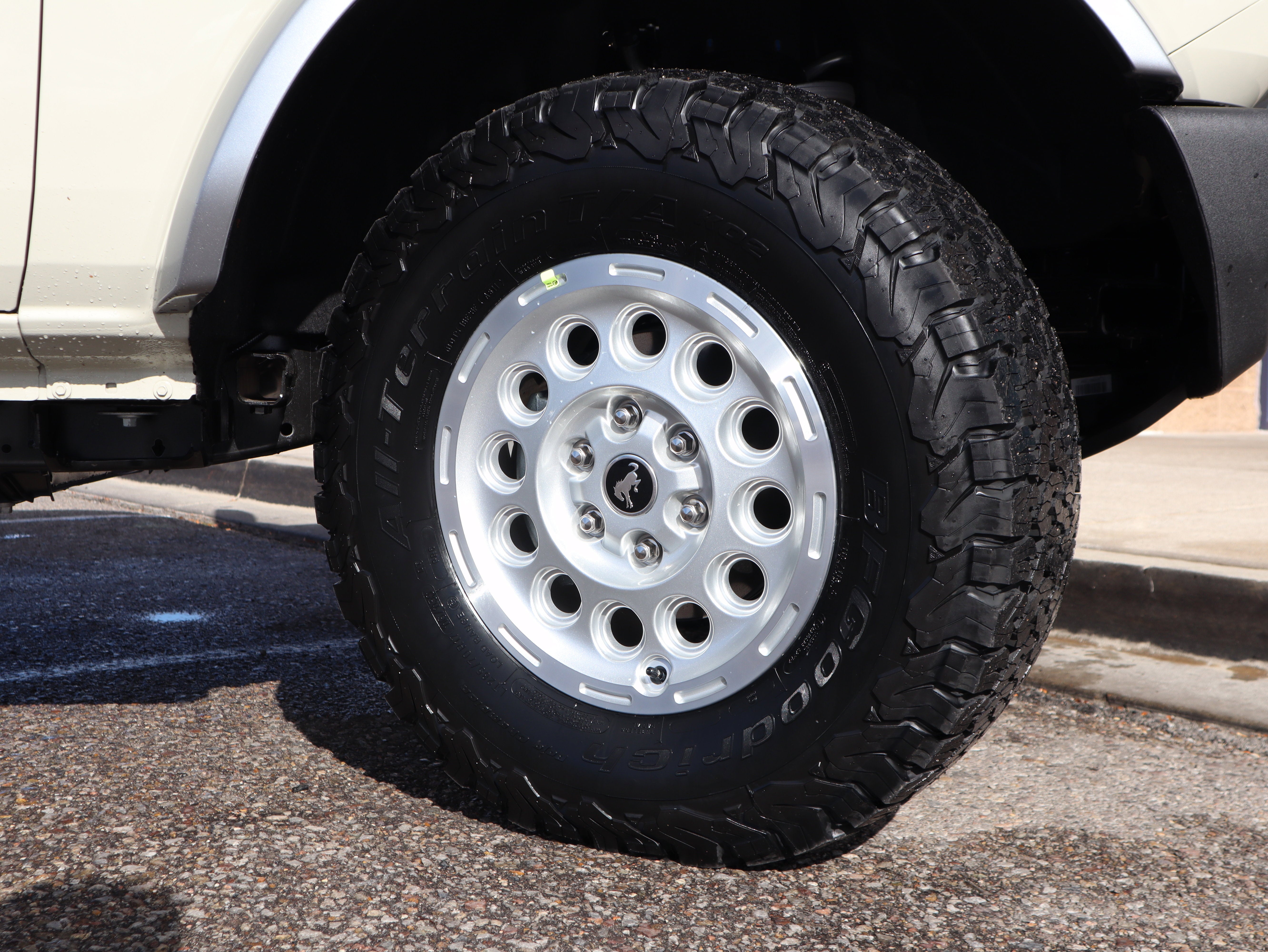 2025 Ford Bronco Base