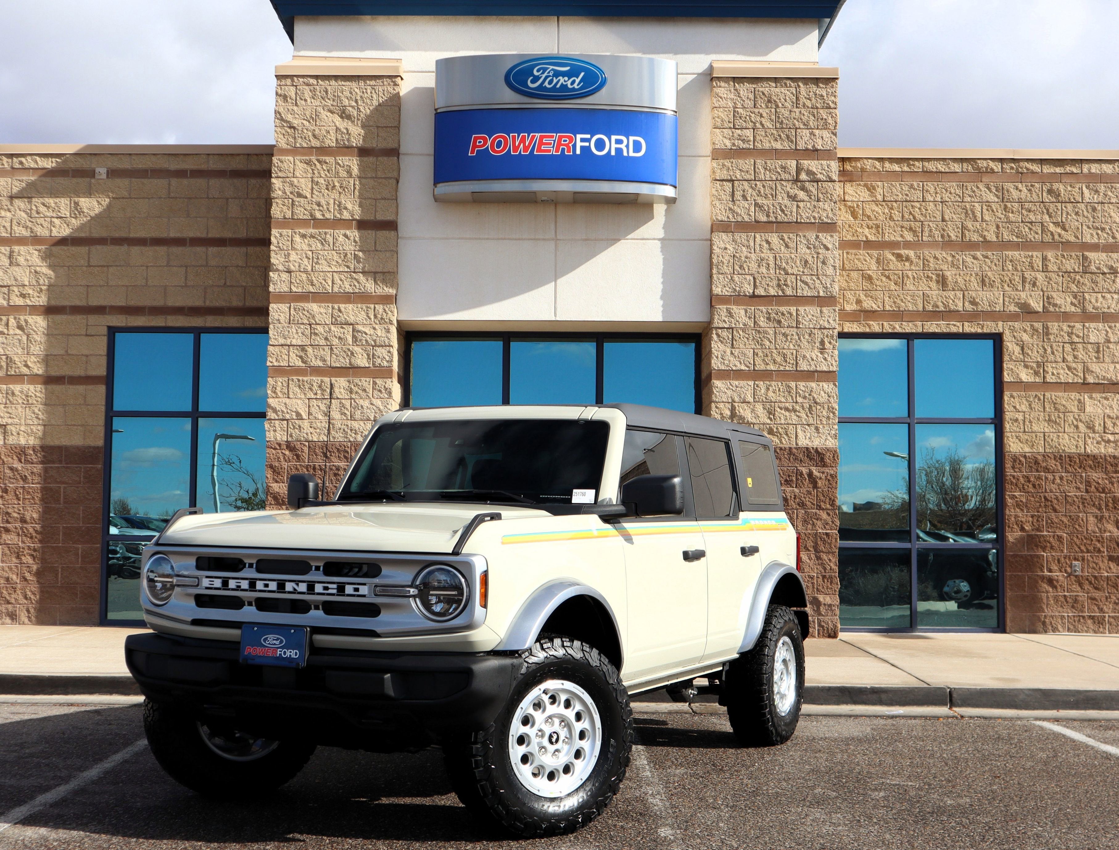 2025 Ford Bronco Base