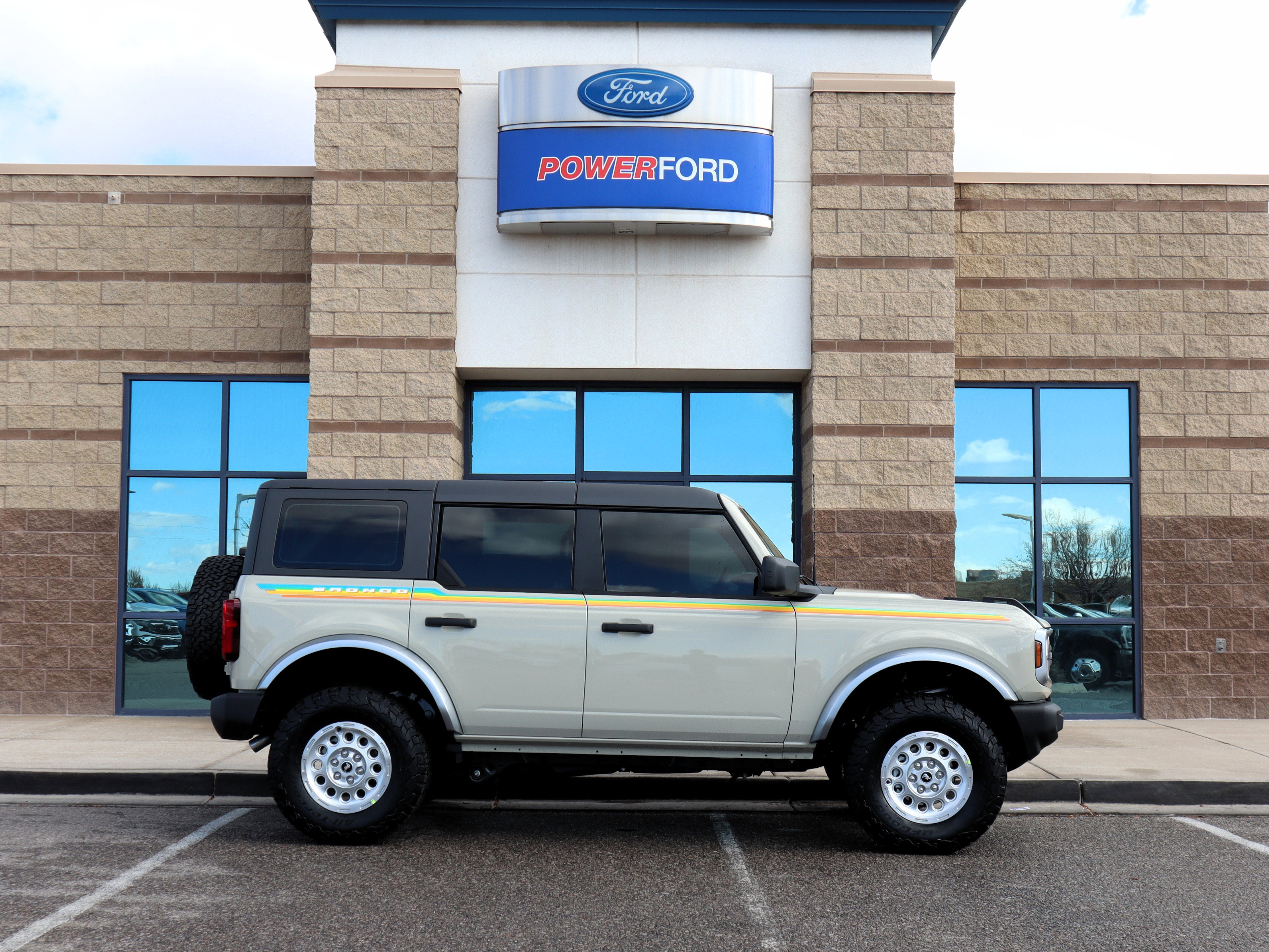 2025 Ford Bronco Base