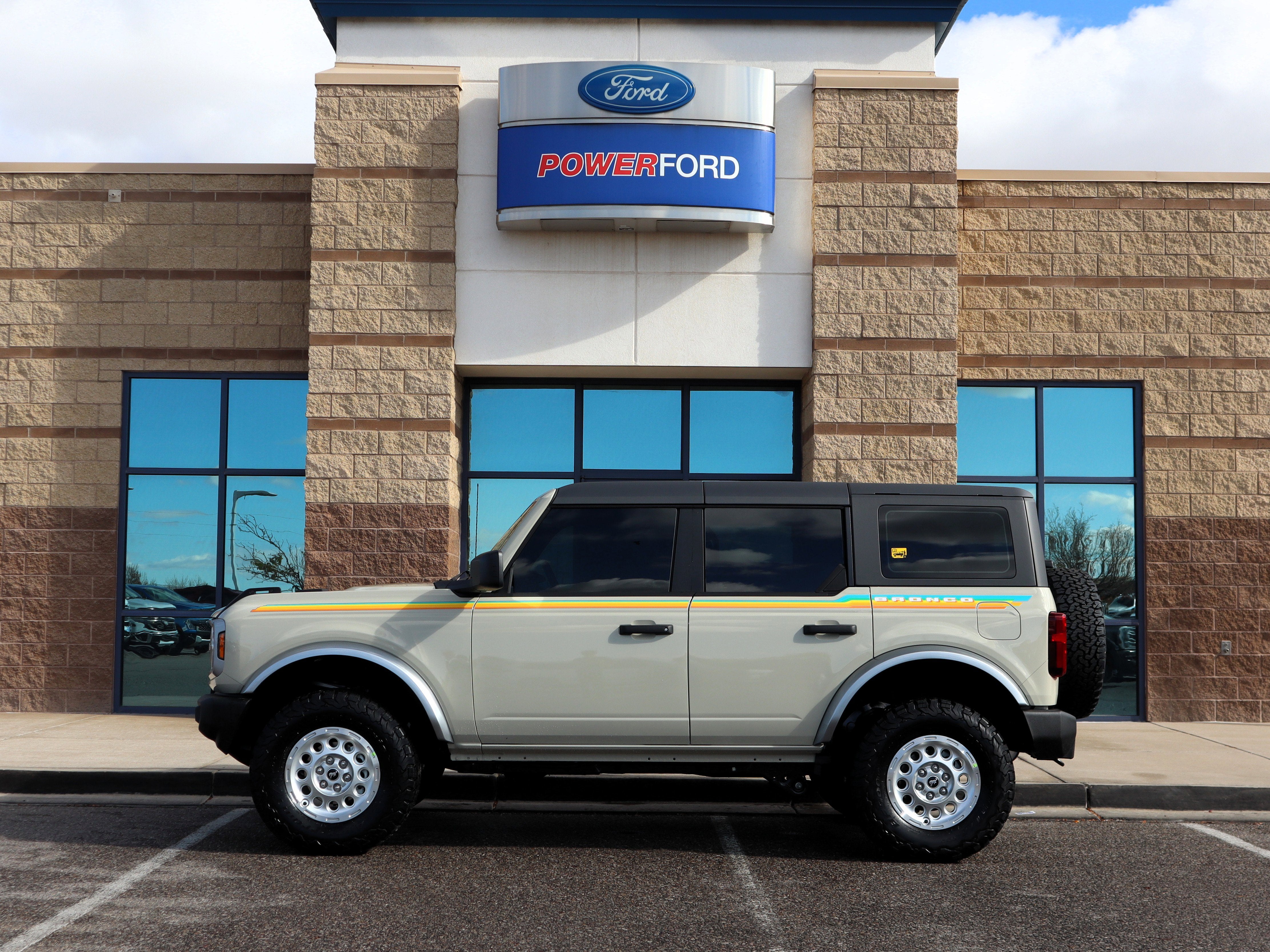 2025 Ford Bronco Base