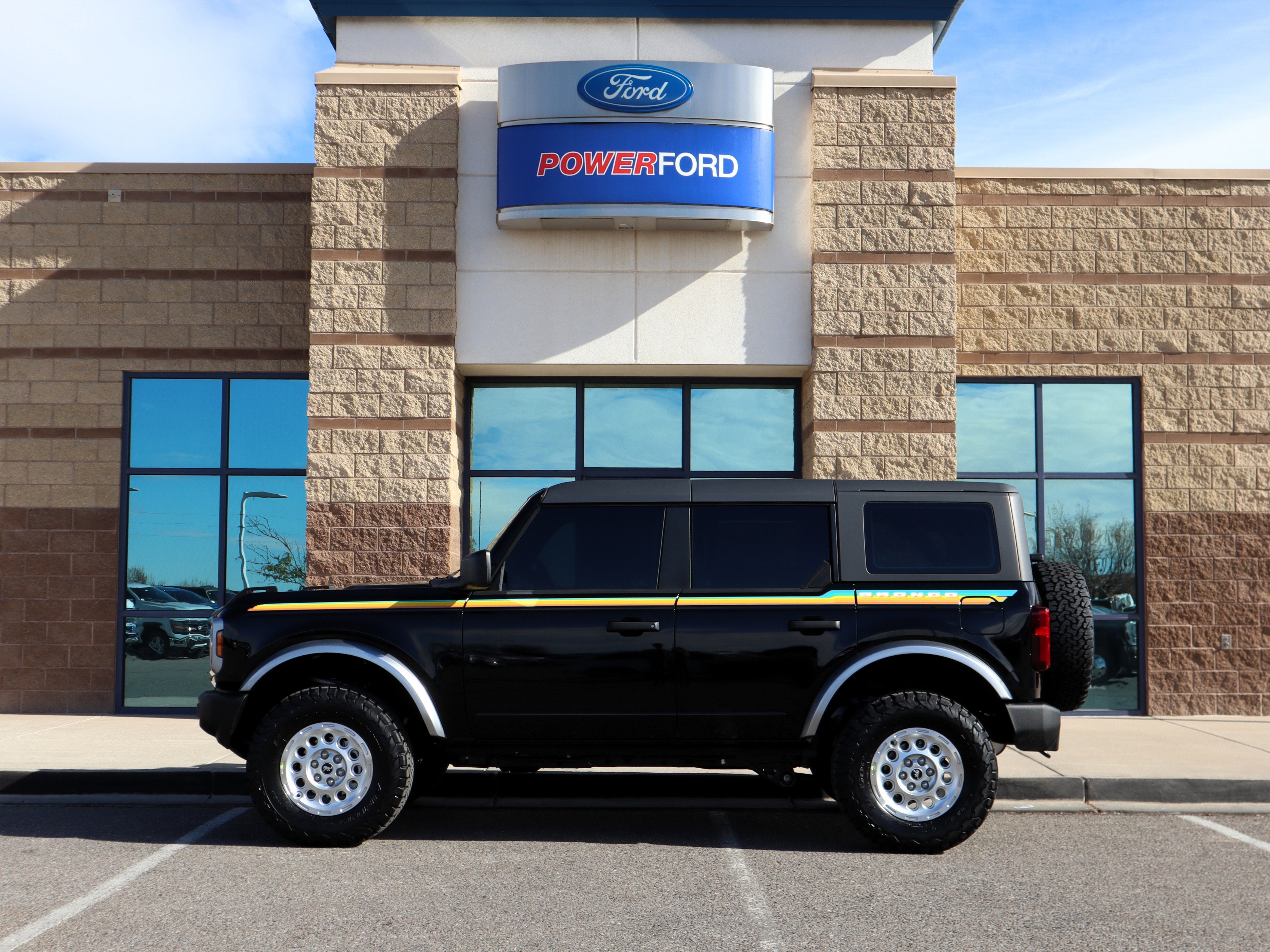 2025 Ford Bronco Base