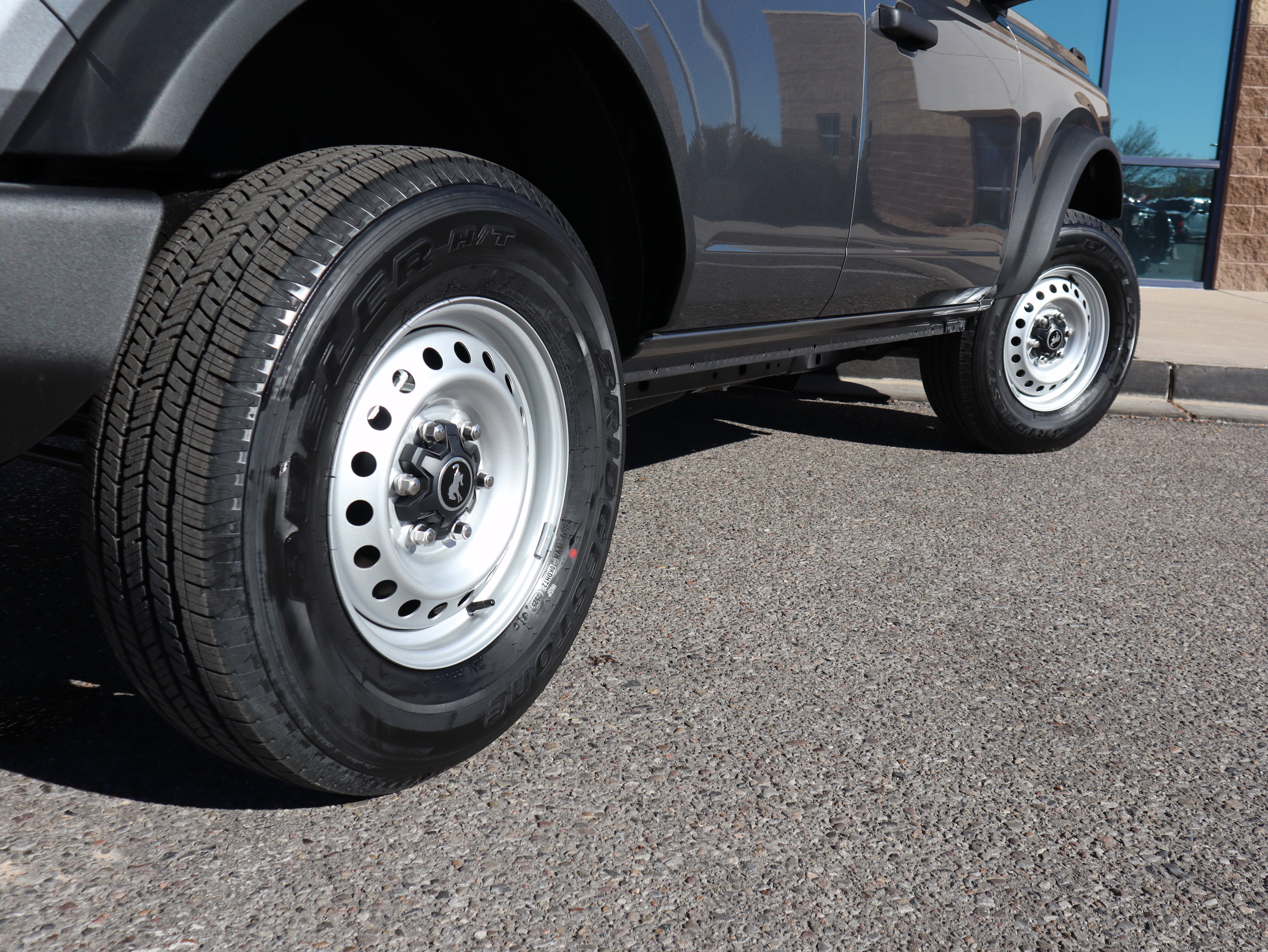 2025 Ford Bronco Base