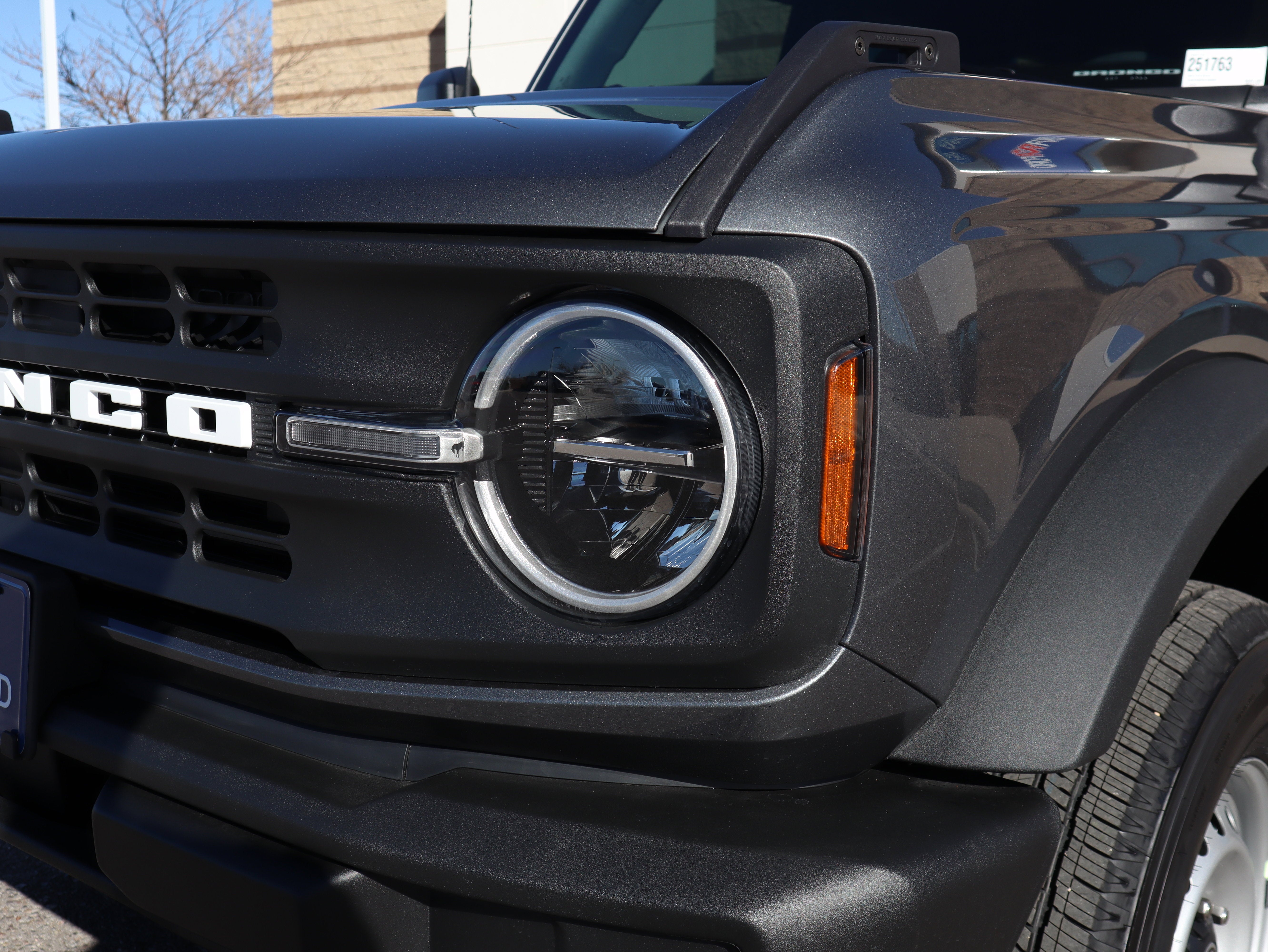 2025 Ford Bronco Base