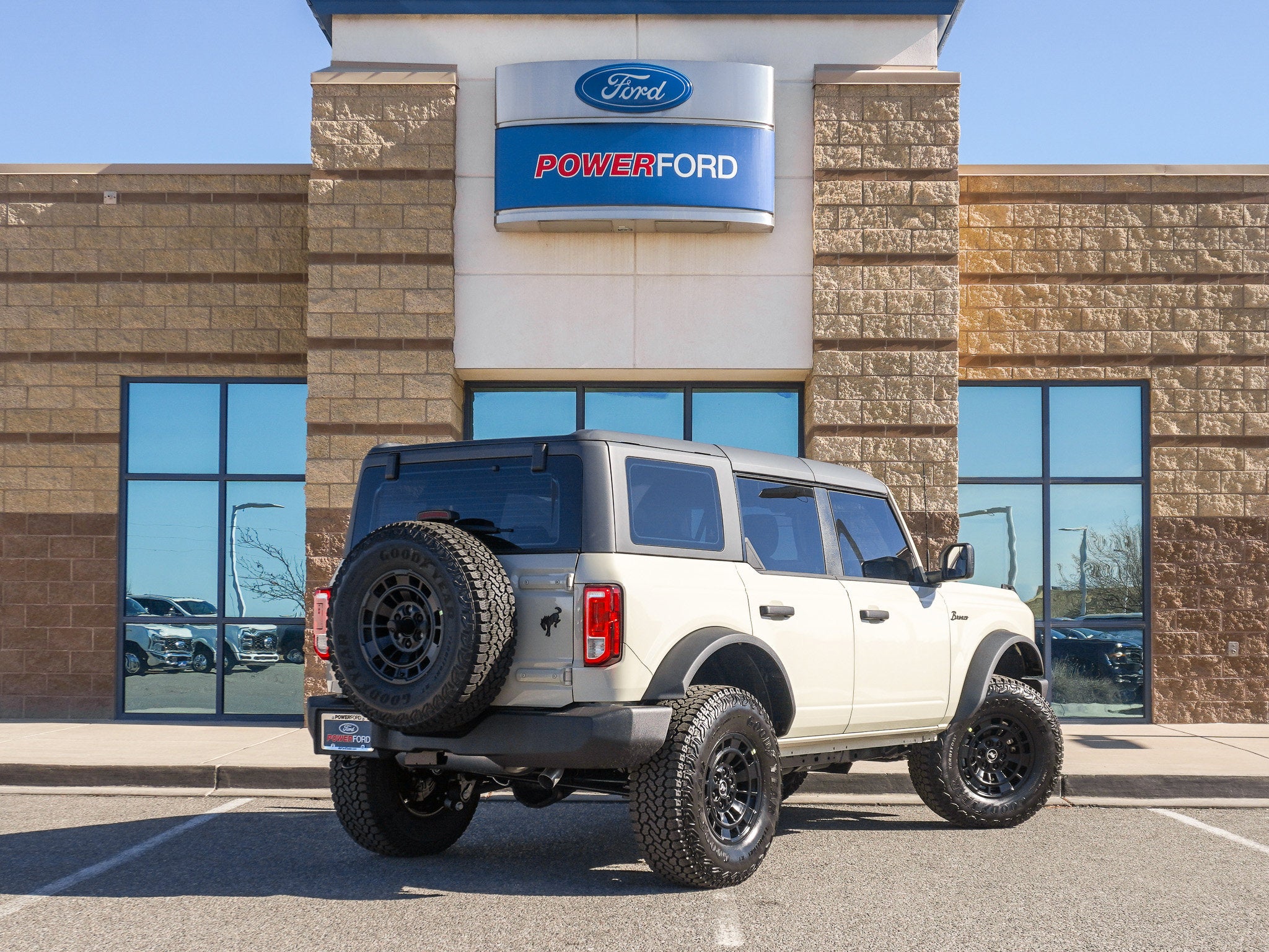 2025 Ford Bronco Base