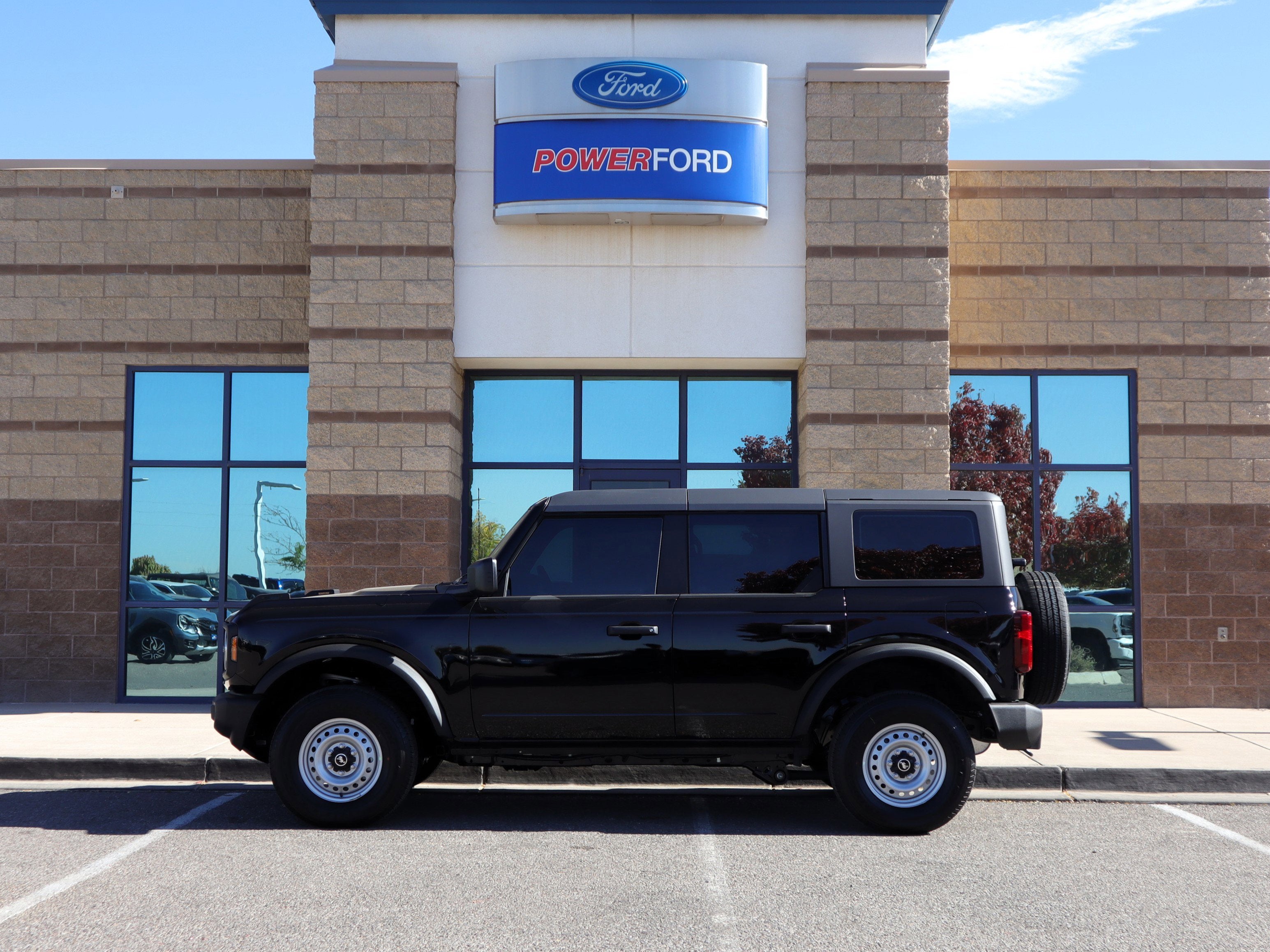 2025 Ford Bronco Base