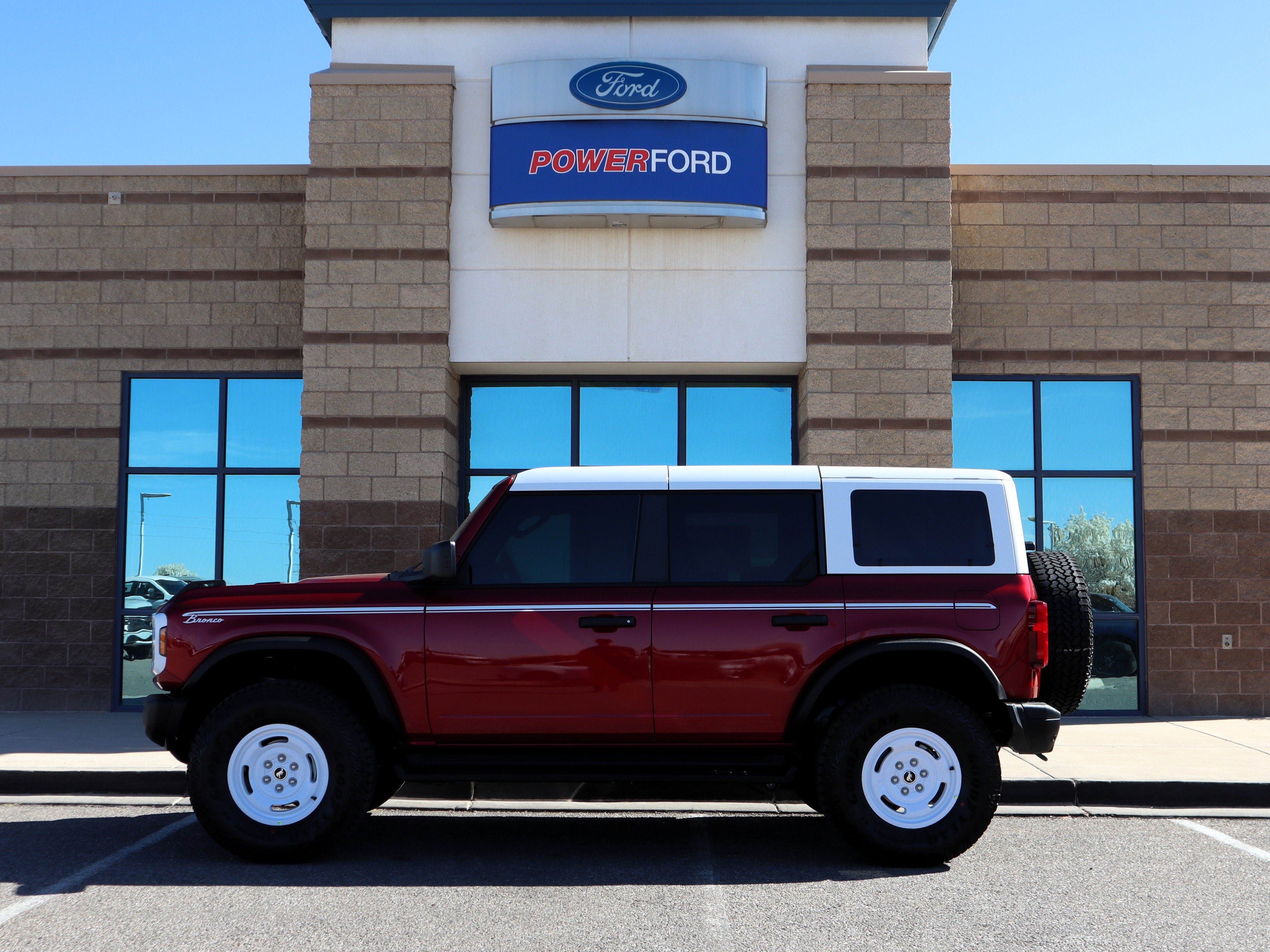 2026 Ford Bronco Heritage Edition