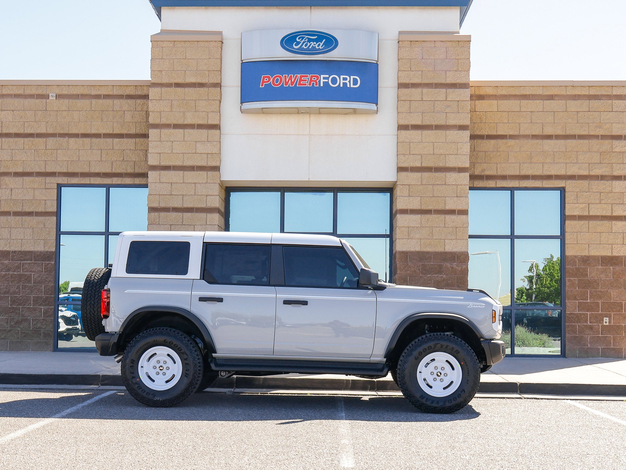 2026 Ford Bronco Heritage Edition