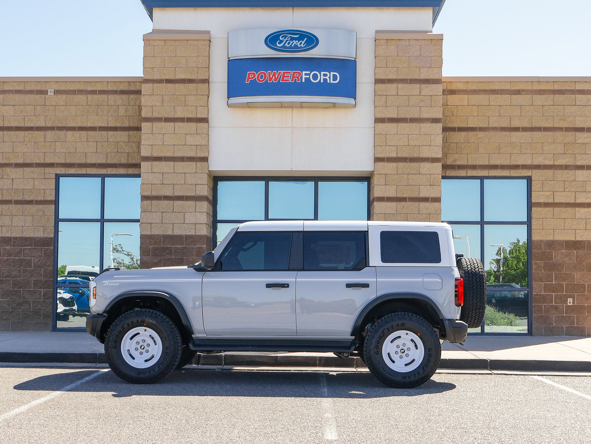 2026 Ford Bronco Heritage Edition