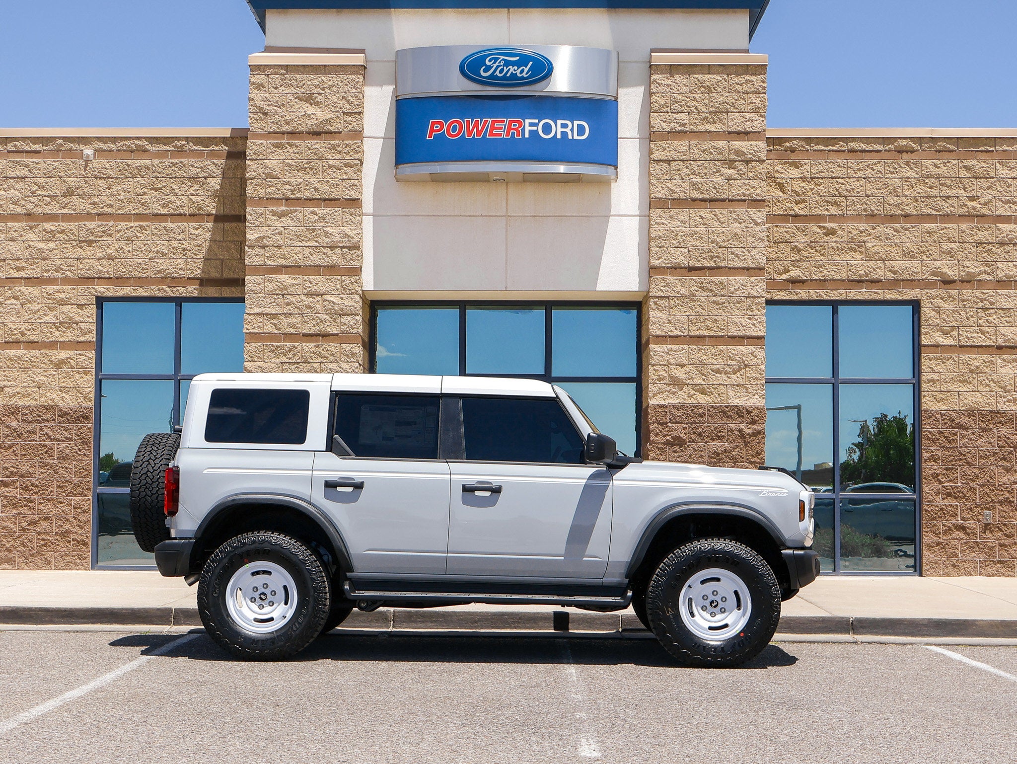 2026 Ford Bronco Heritage Edition