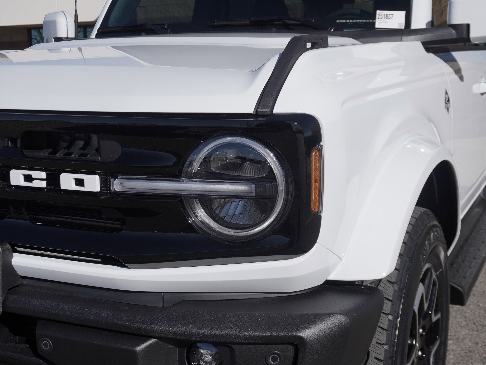 2025 Ford Bronco Outer Banks