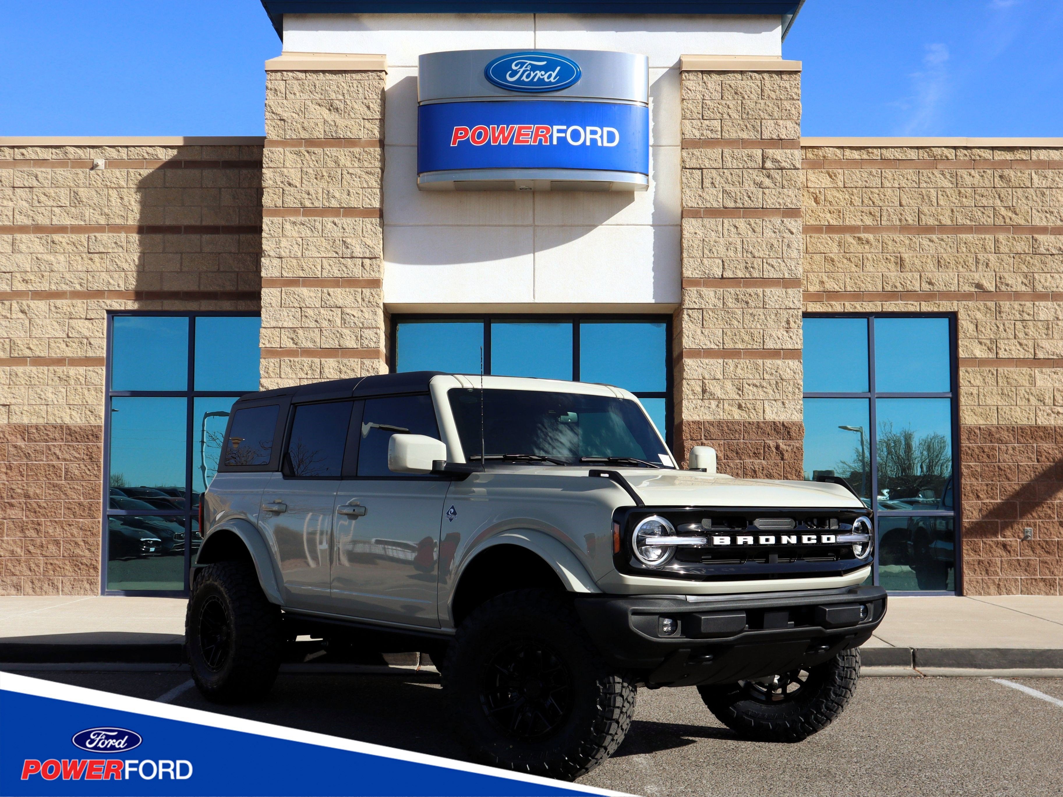 2025 Ford Bronco Outer Banks