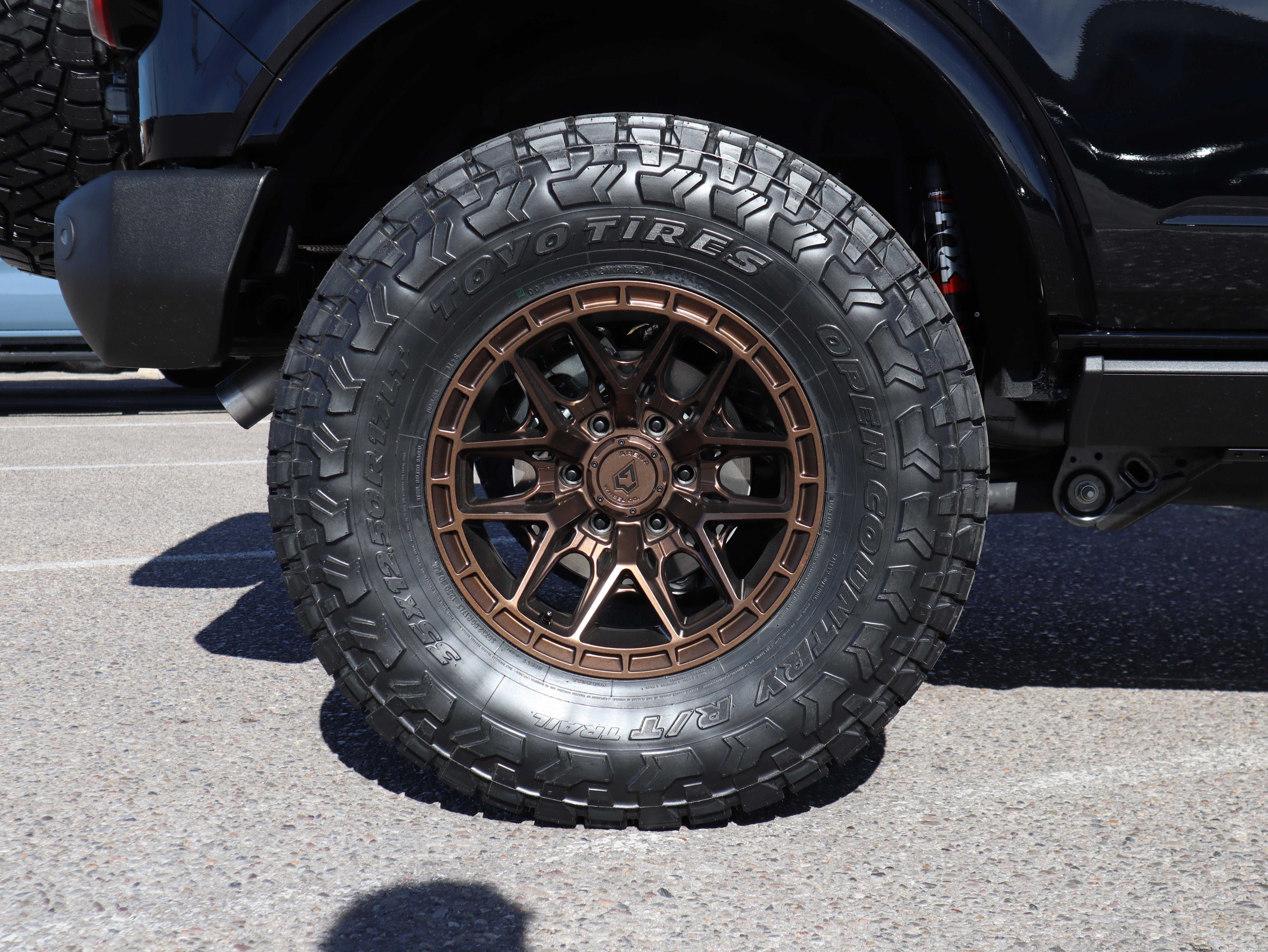 2025 Ford Bronco Outer Banks