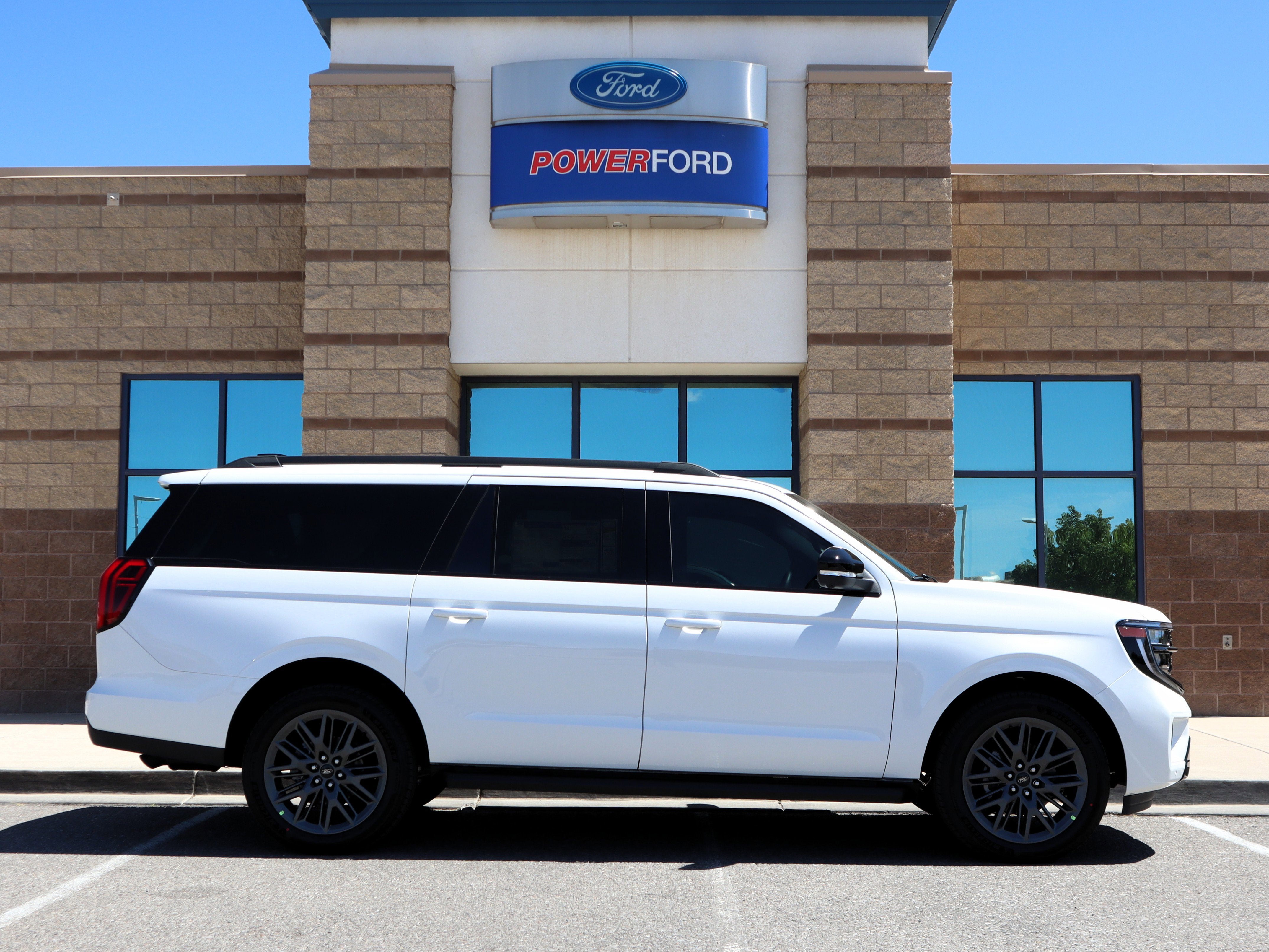 2026 Ford Expedition Max Platinum