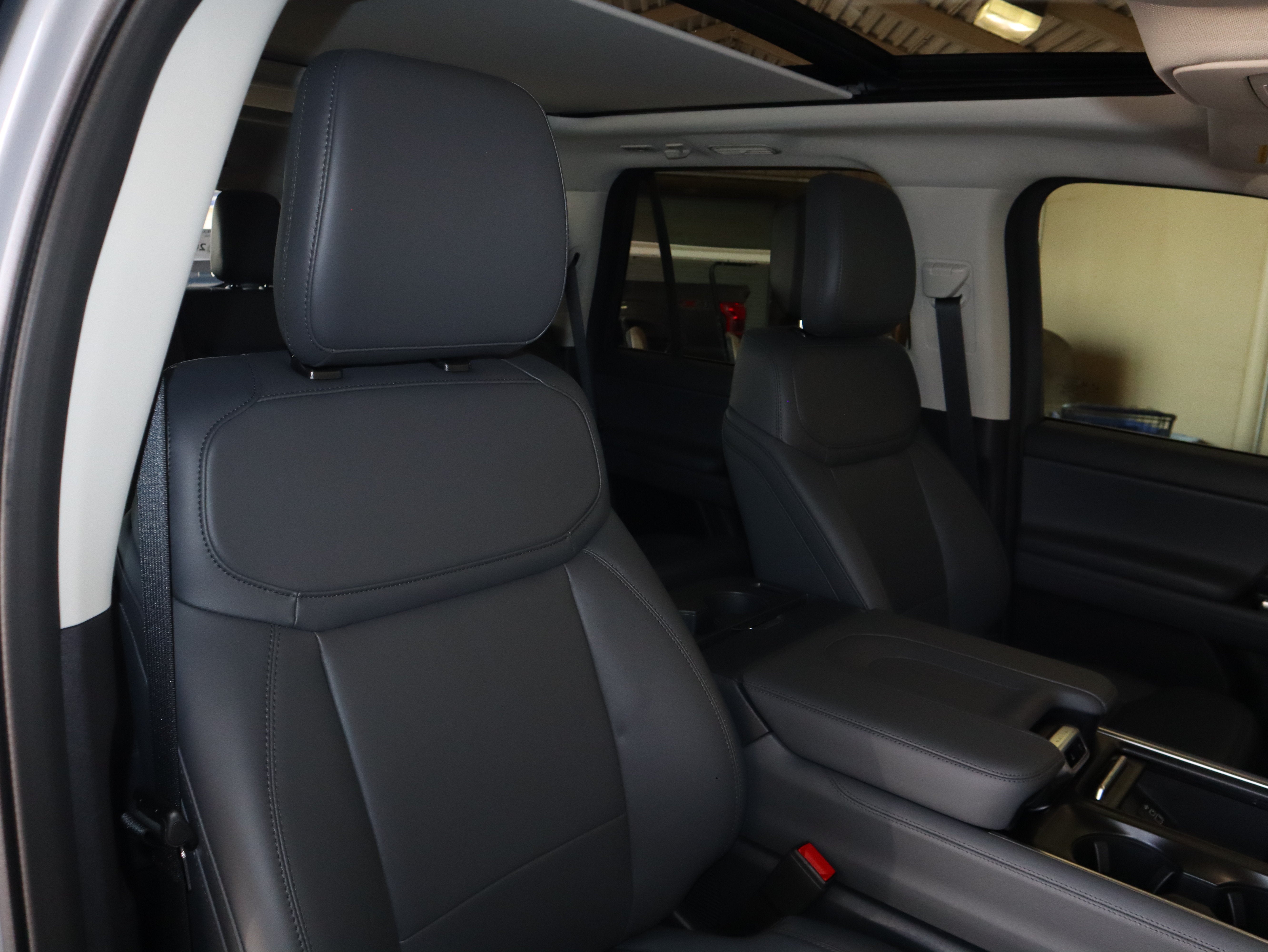 2027 Ford Expedition Active
