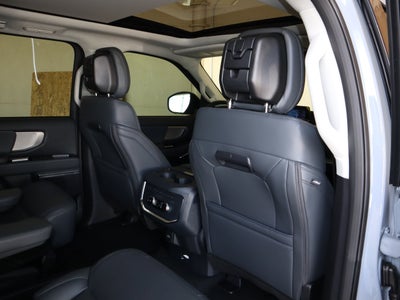 2027 Ford Expedition Active