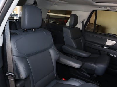 2027 Ford Expedition Active