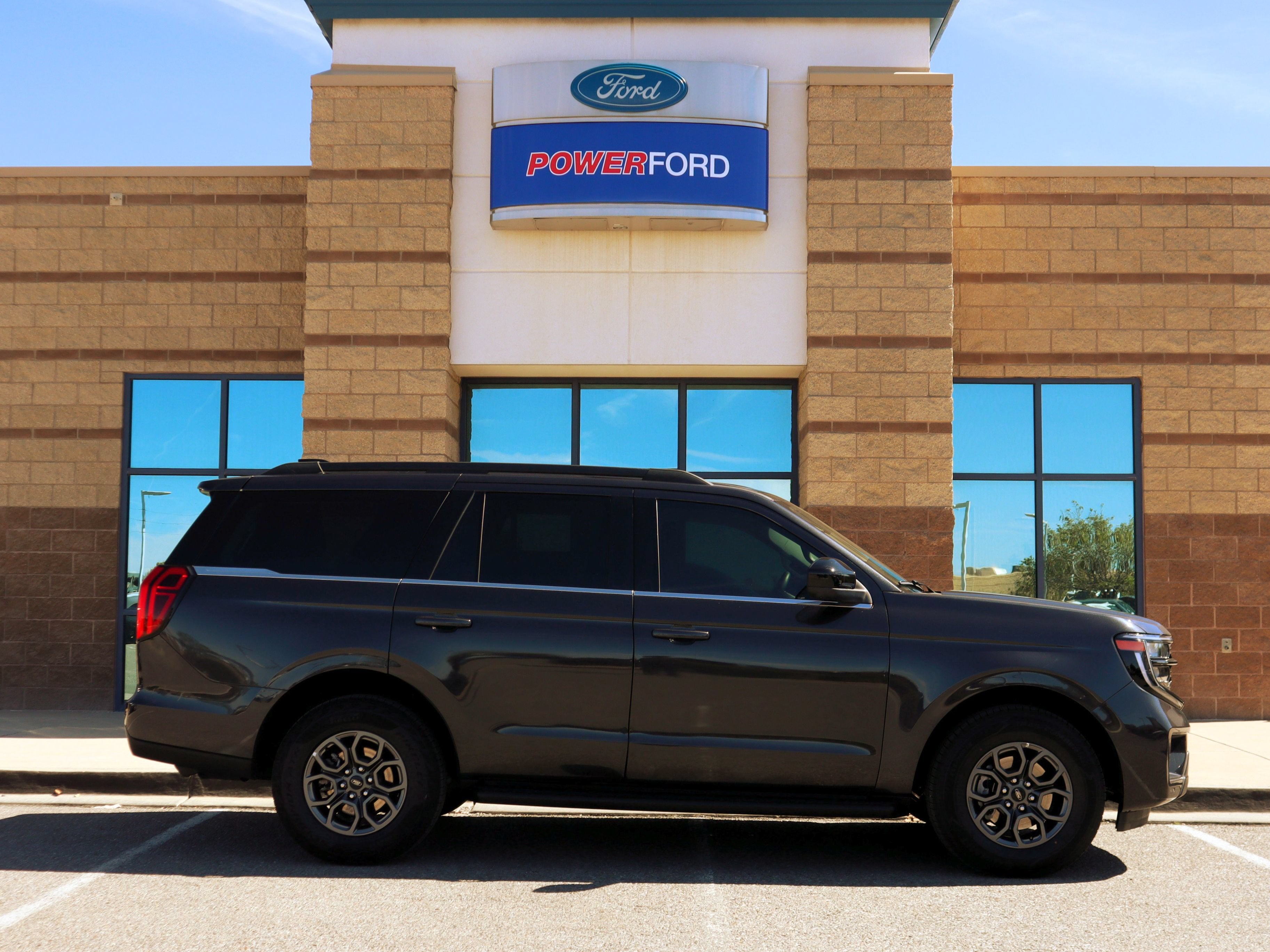 2025 Ford Expedition Active