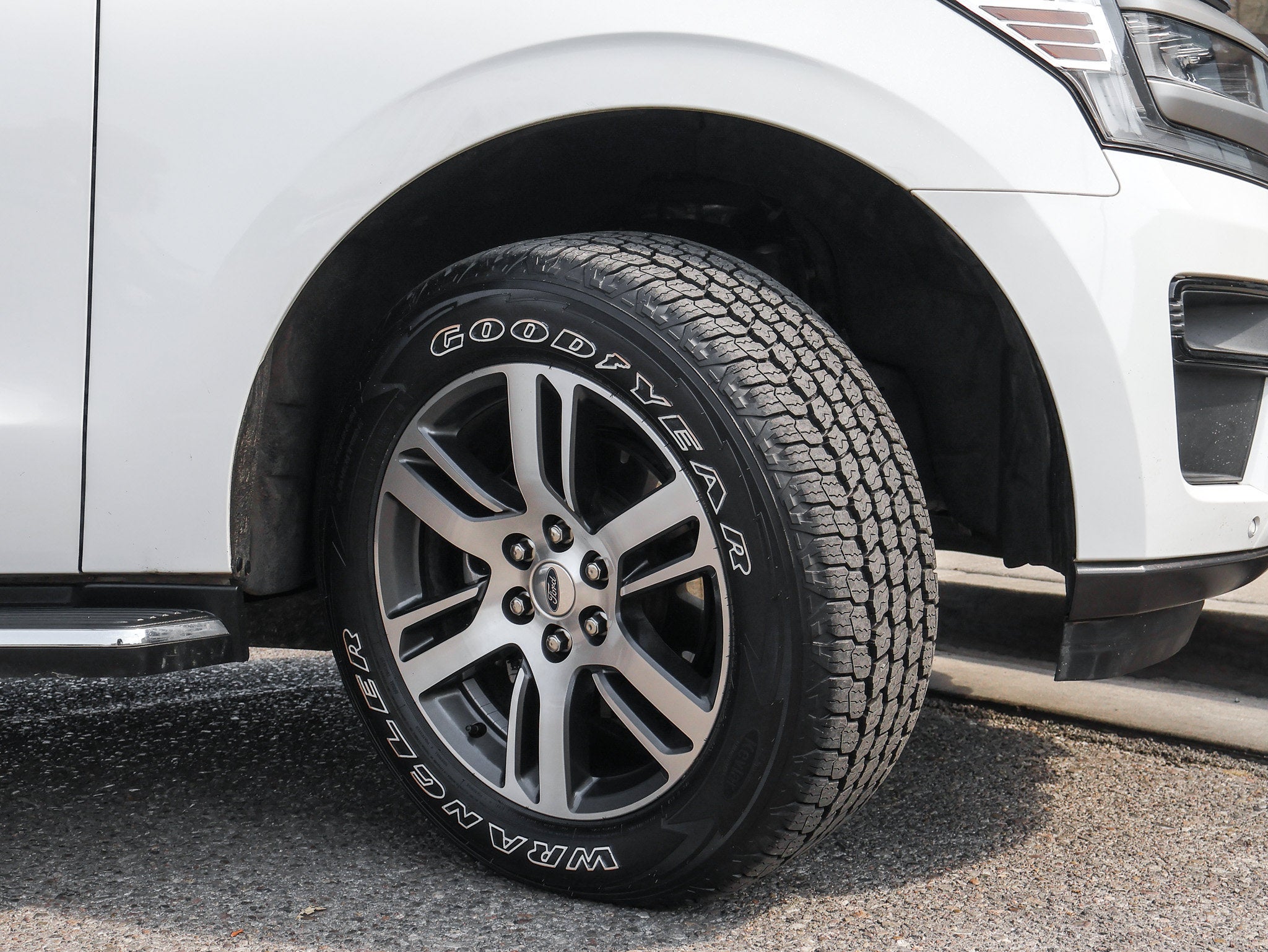 2023 Ford Expedition XLT