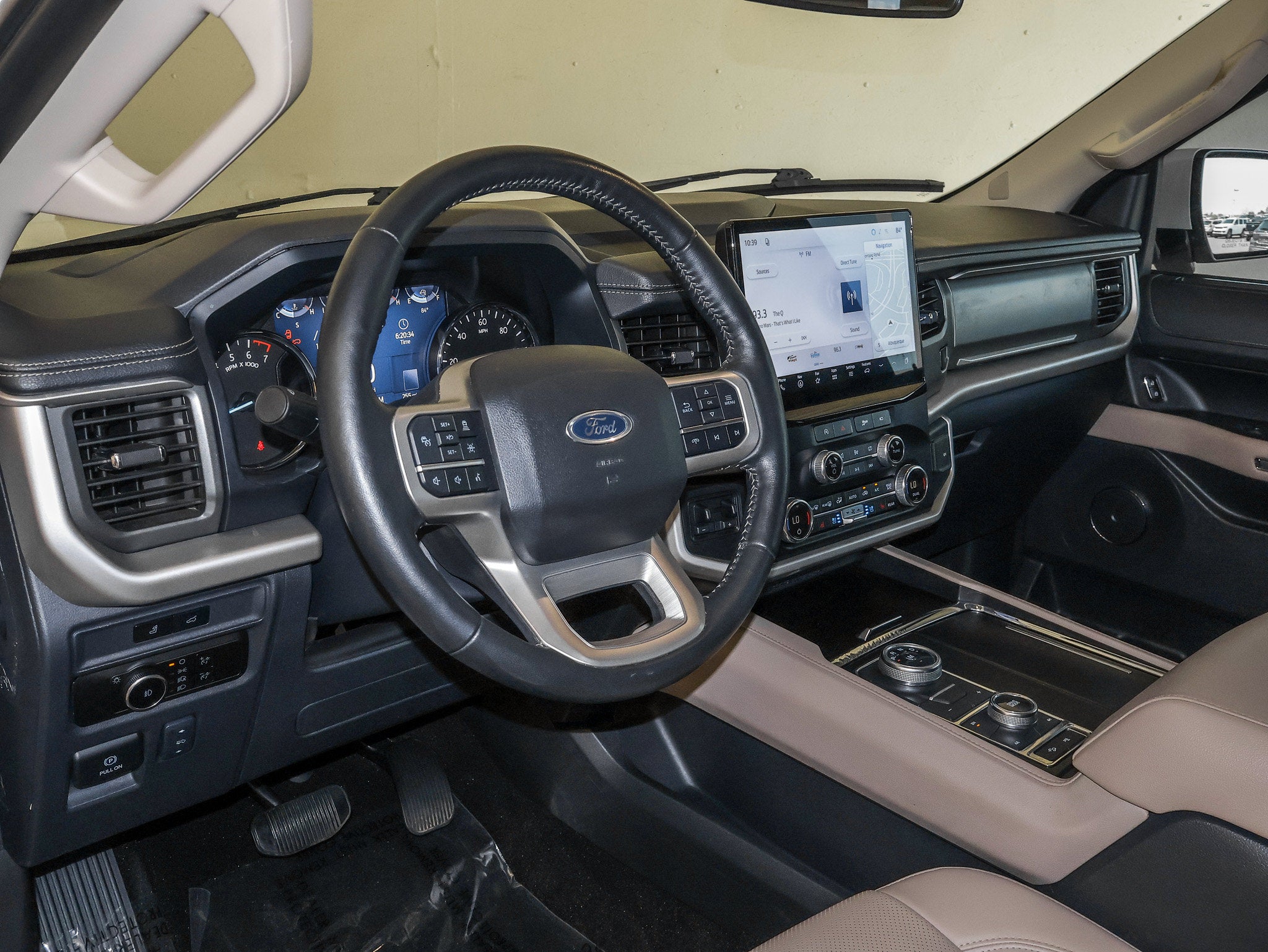 2023 Ford Expedition XLT