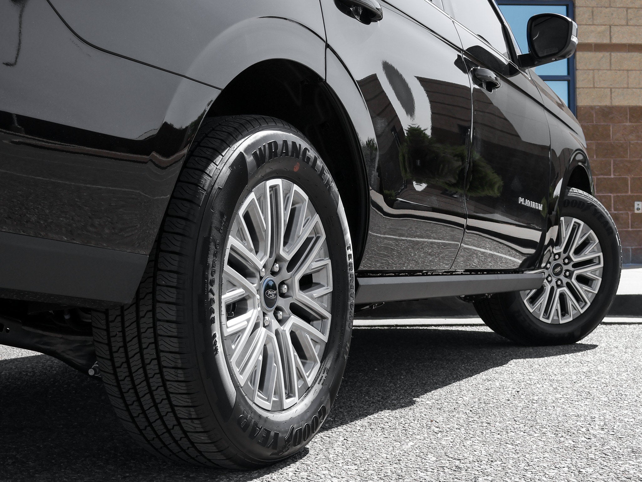2027 Ford Expedition Platinum