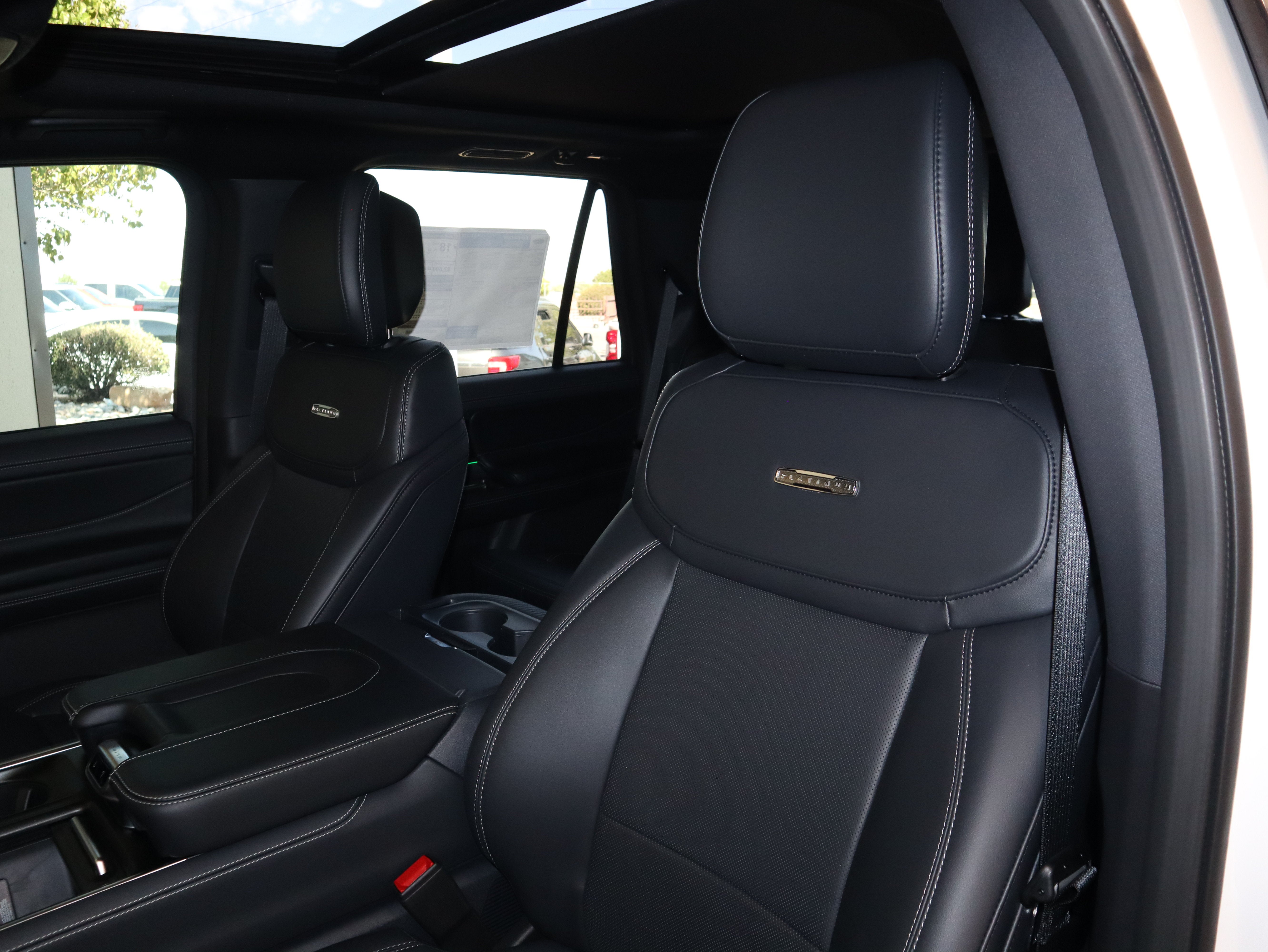 2027 Ford Expedition Platinum