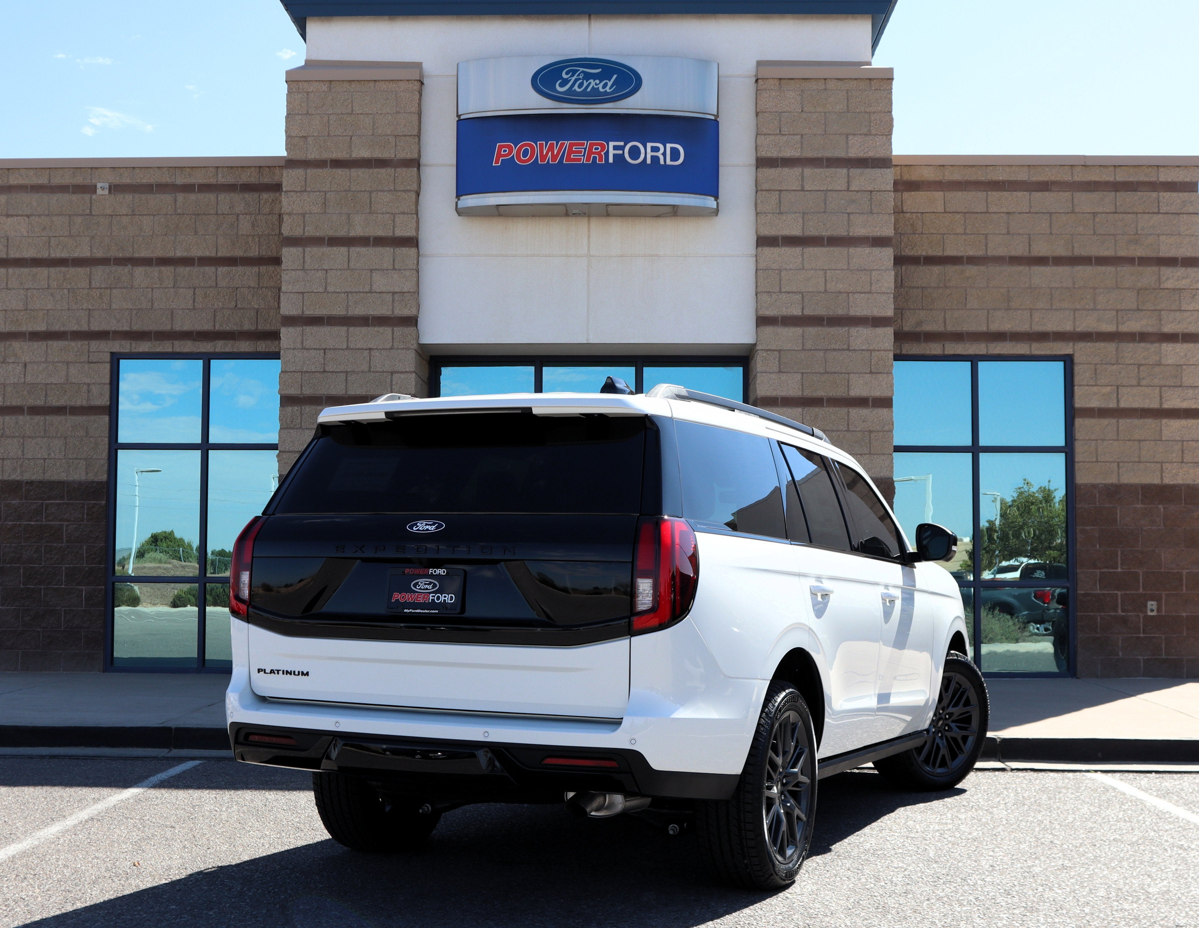 2027 Ford Expedition Platinum