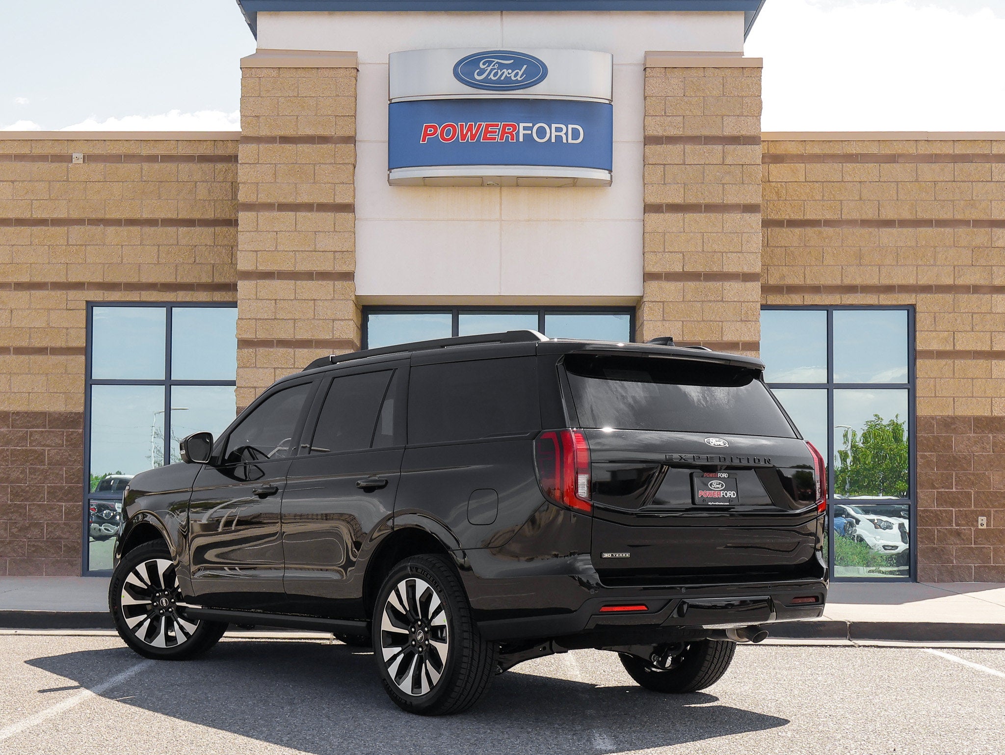 2027 Ford Expedition Platinum