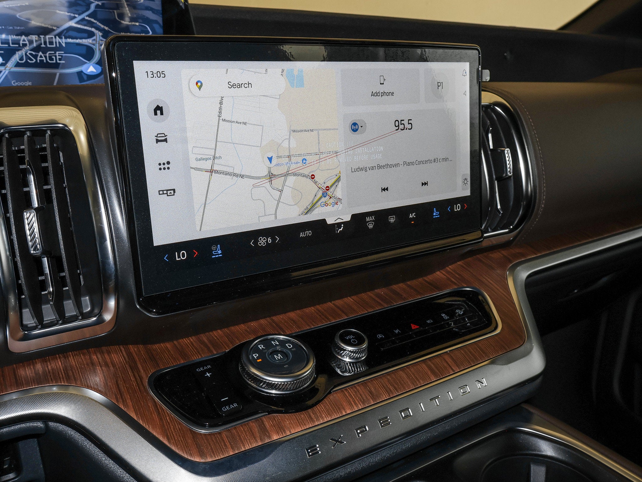 2027 Ford Expedition King Ranch