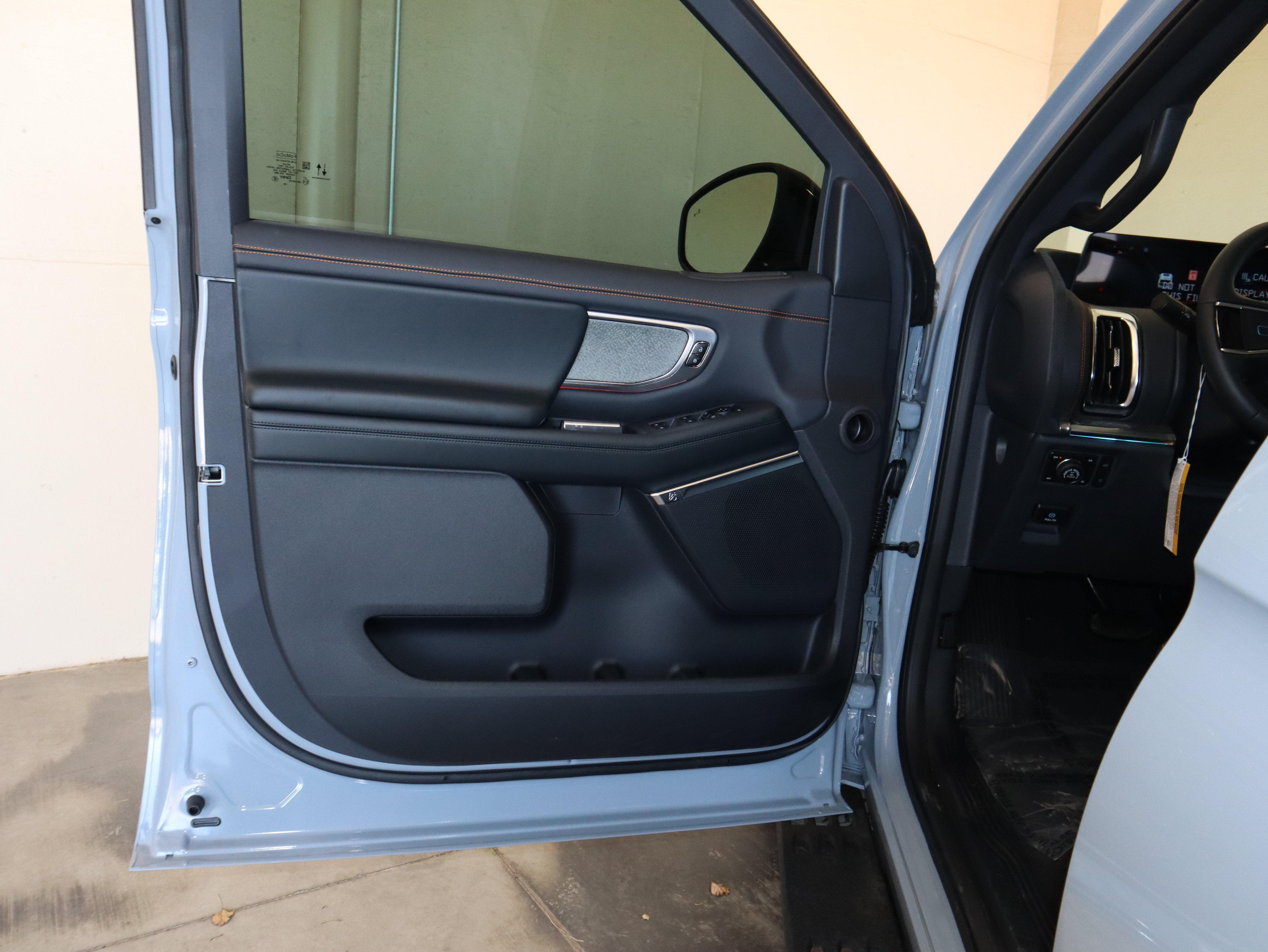 2027 Ford Expedition Tremor