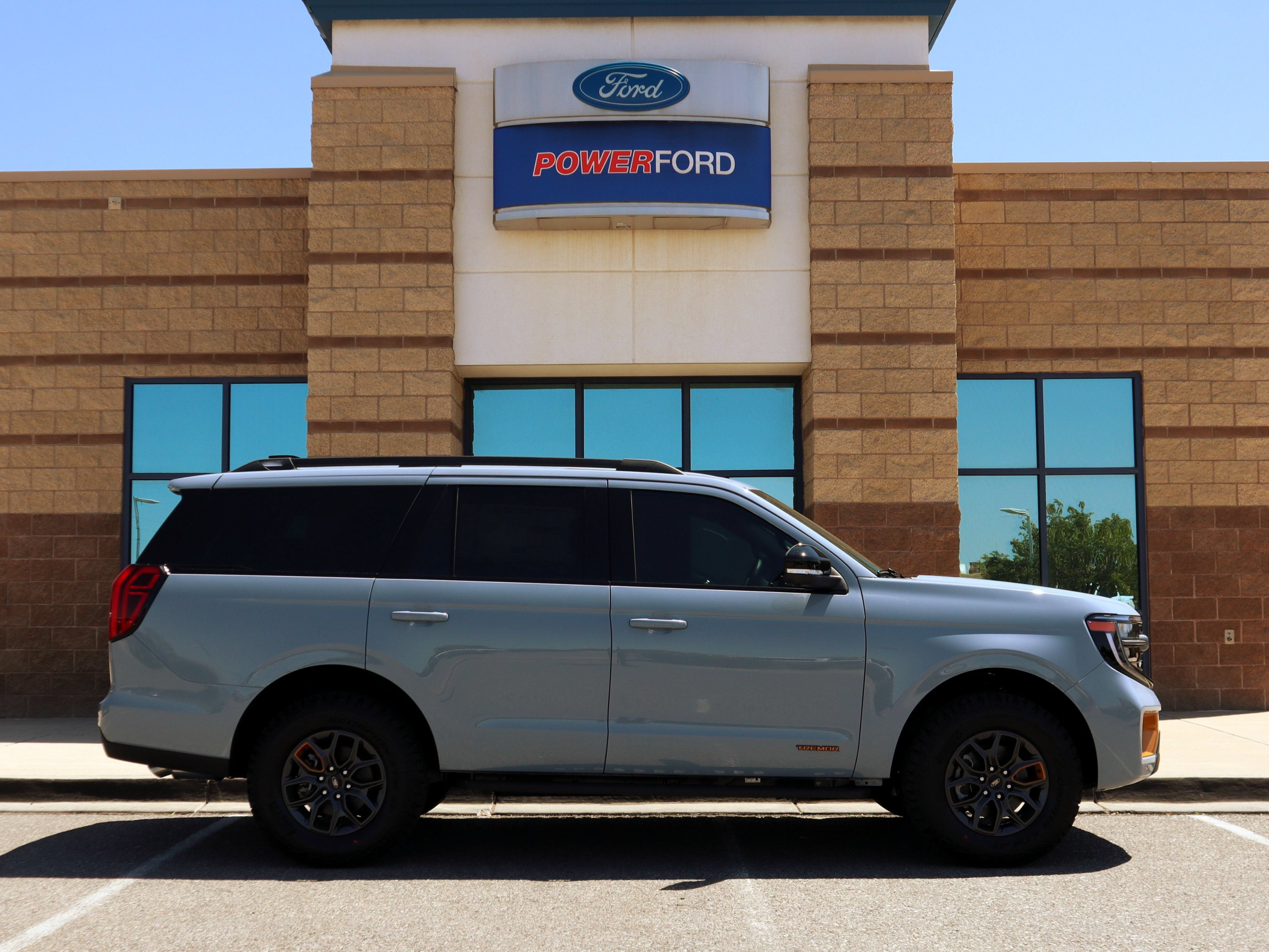 2027 Ford Expedition Tremor