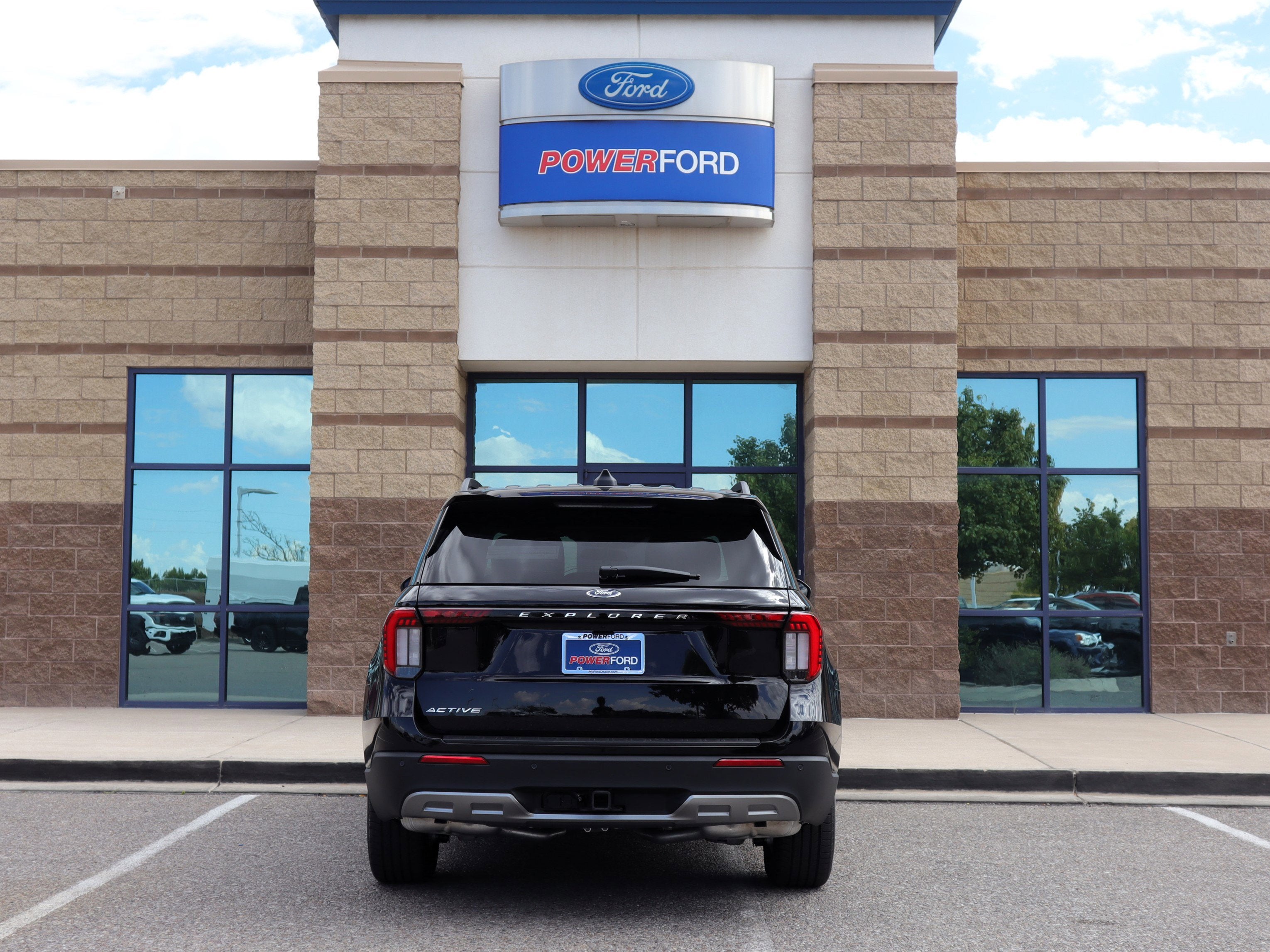 2025 Ford Explorer Active