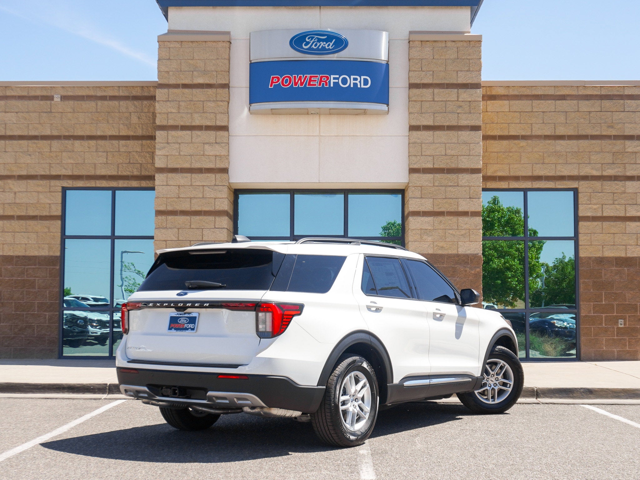 2025 Ford Explorer Active