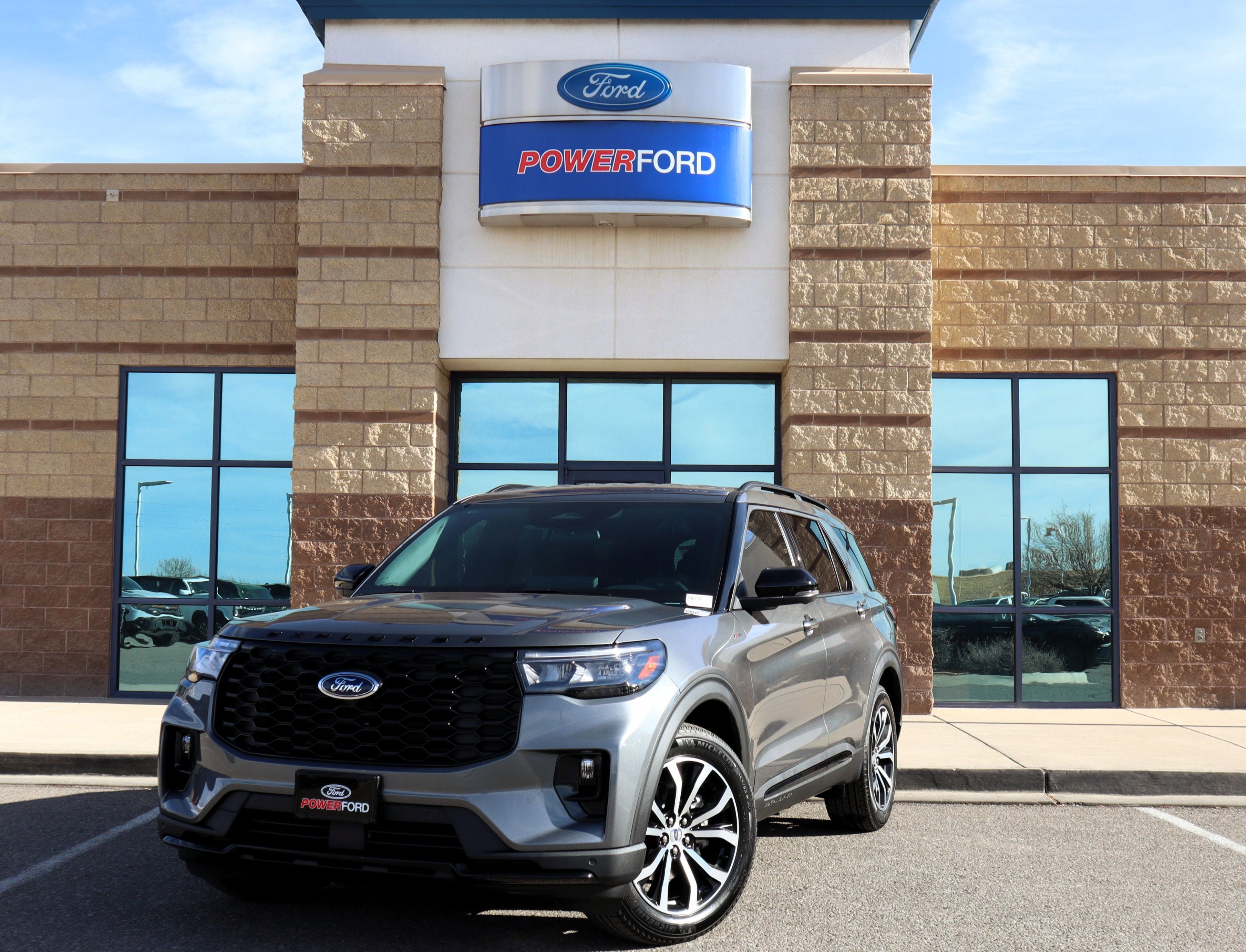 2026 Ford Explorer ST-Line