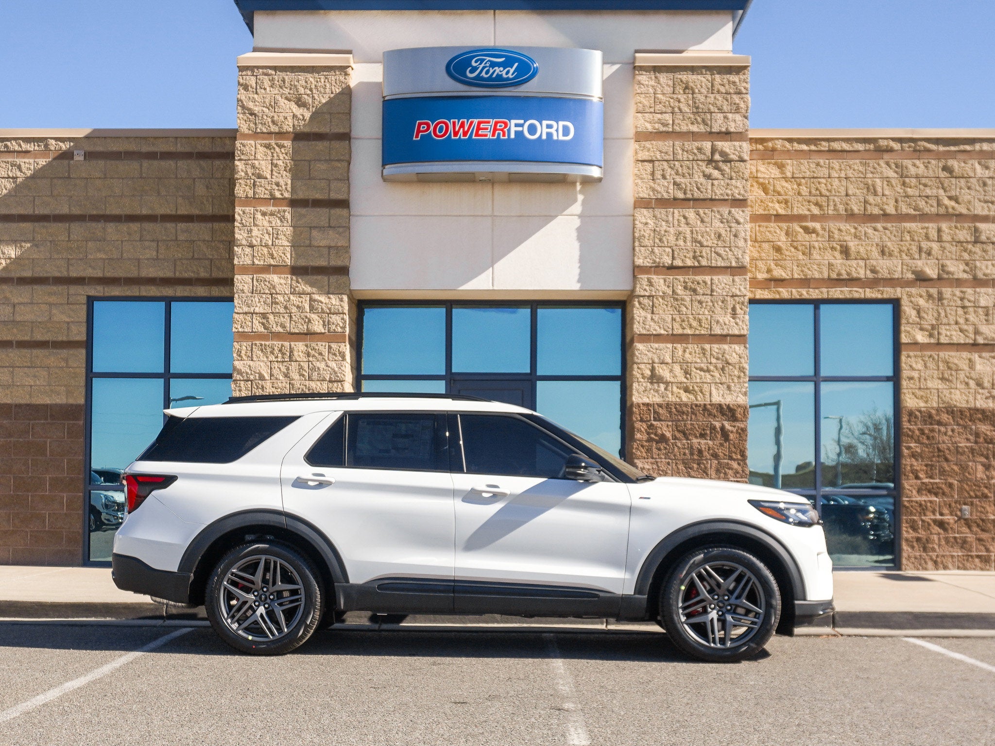 2026 Ford Explorer ST-Line