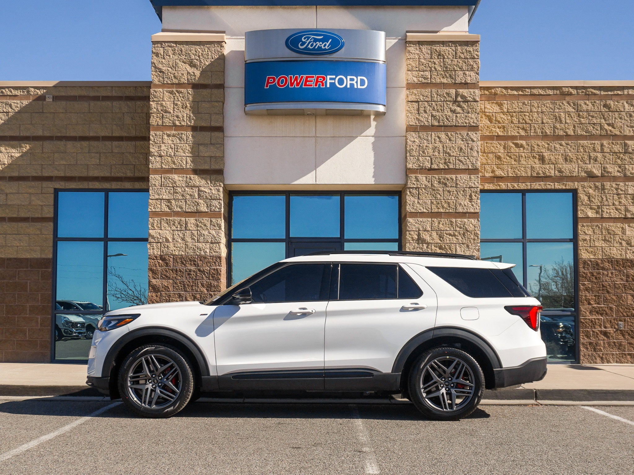 2026 Ford Explorer ST-Line