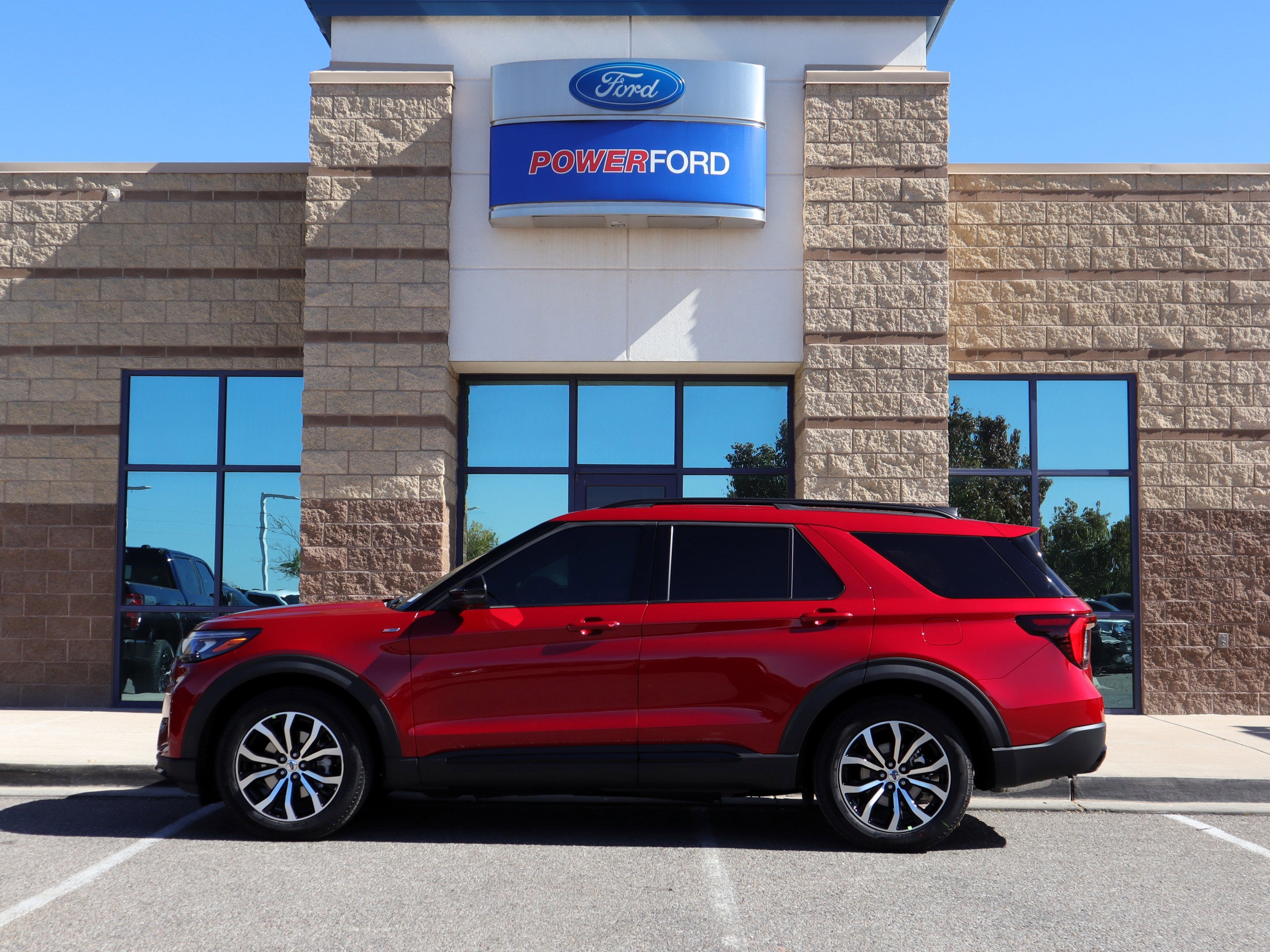2026 Ford Explorer ST-Line