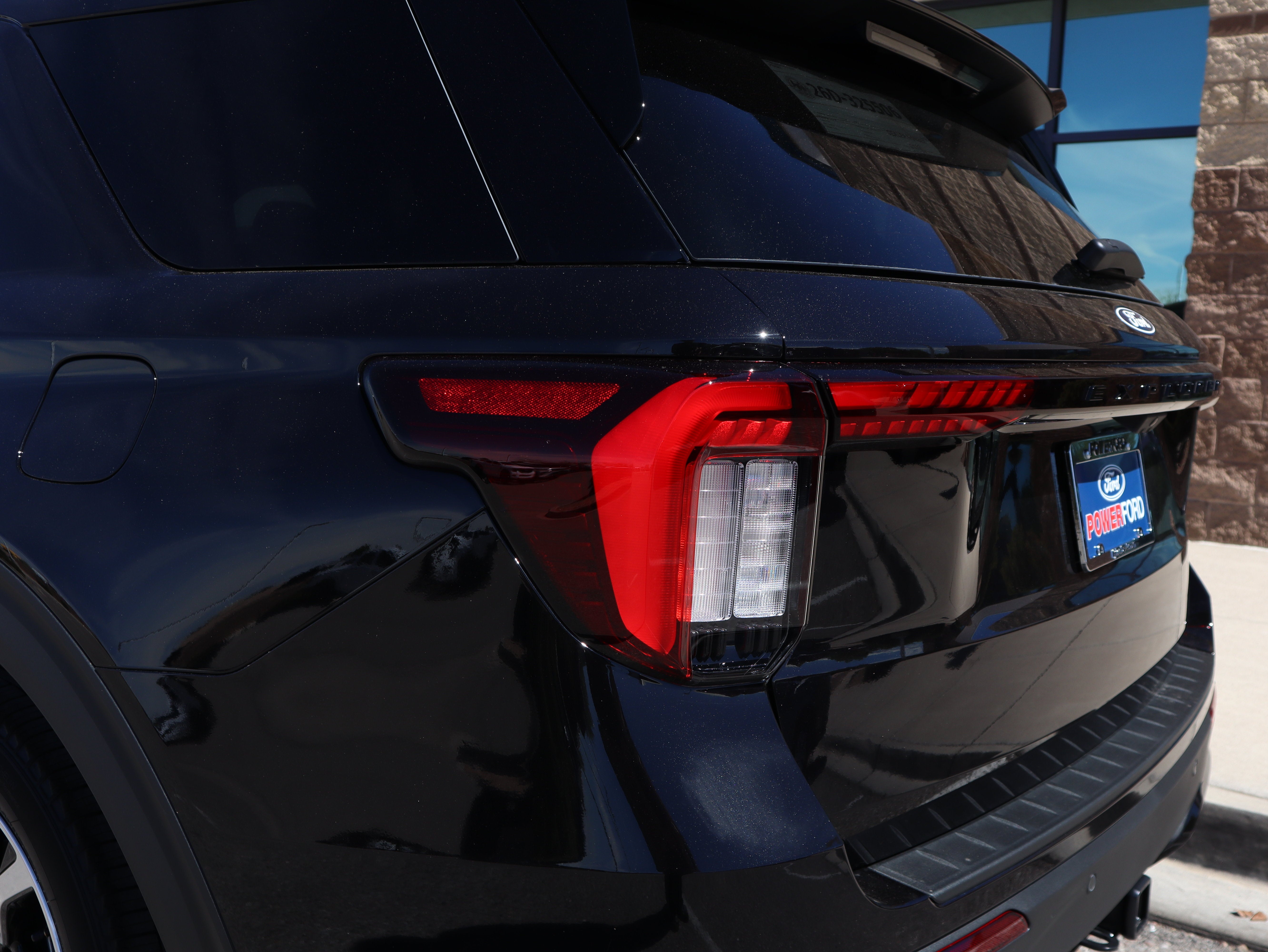 2027 Ford Explorer ST-Line