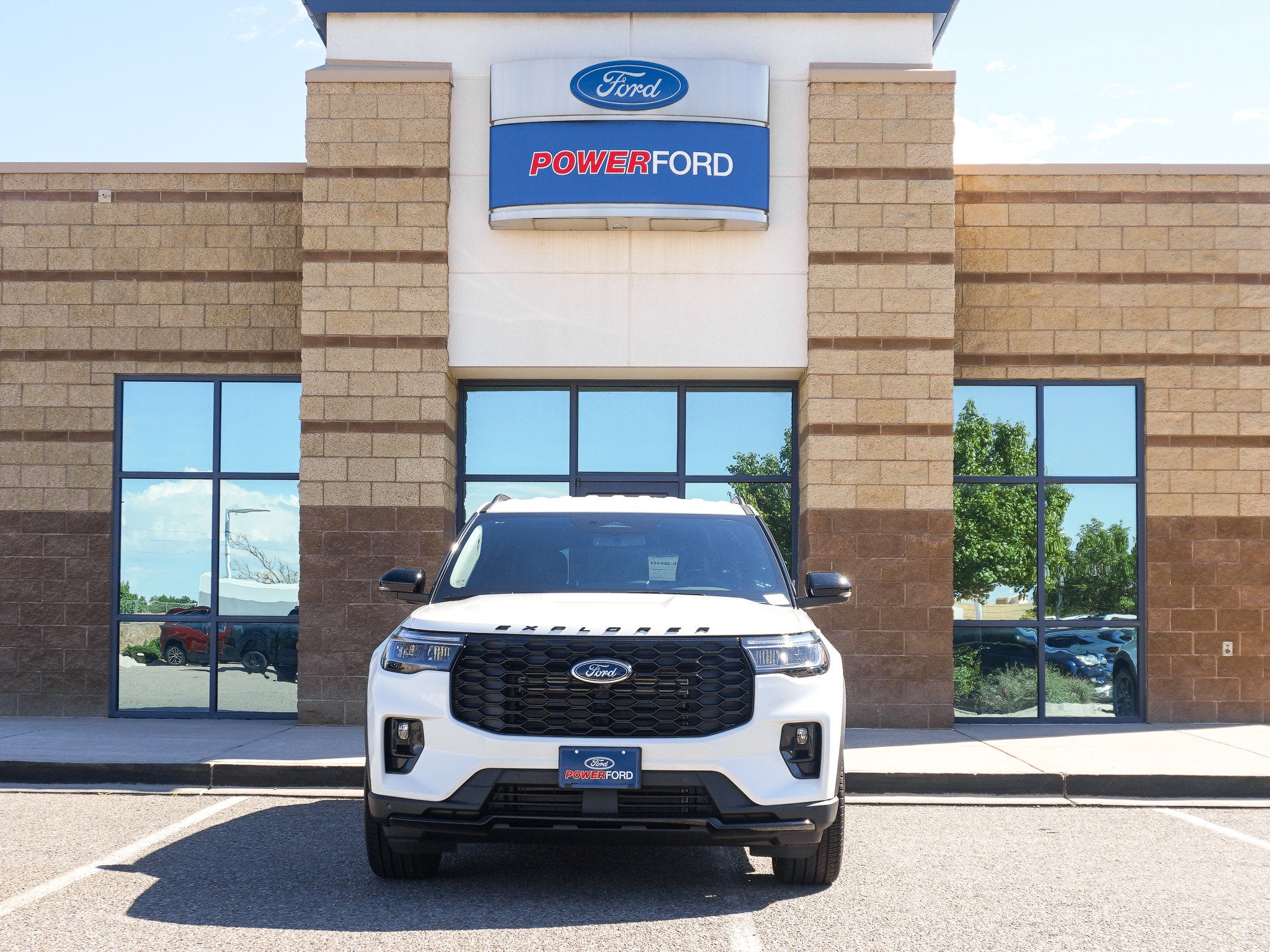 2025 Ford Explorer ST-Line