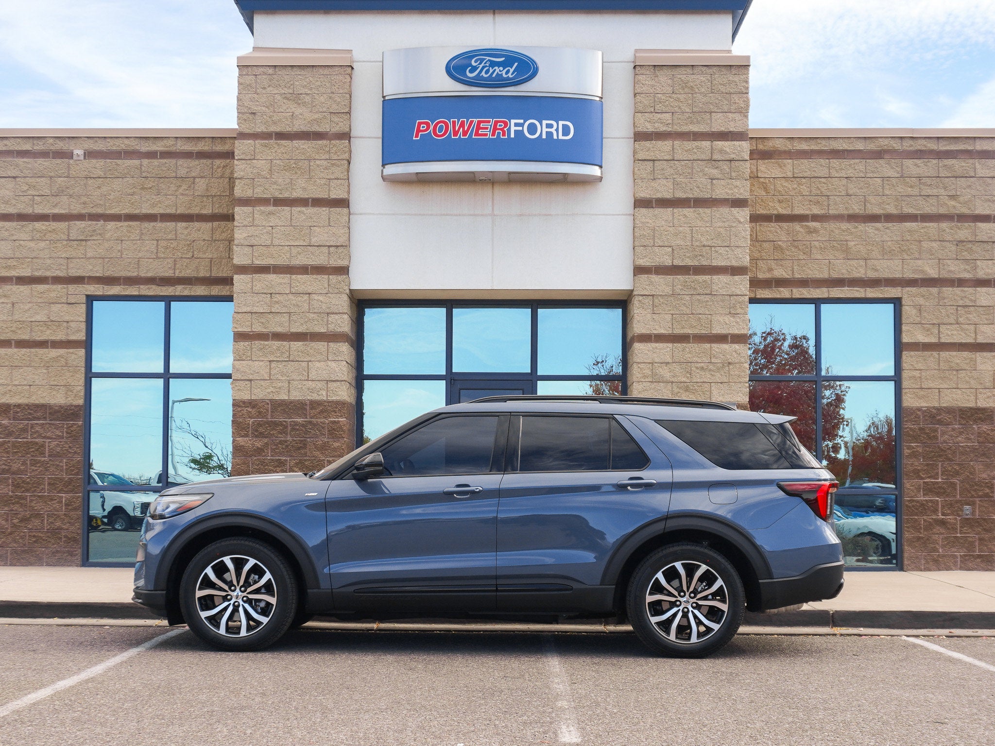 2026 Ford Explorer ST-Line